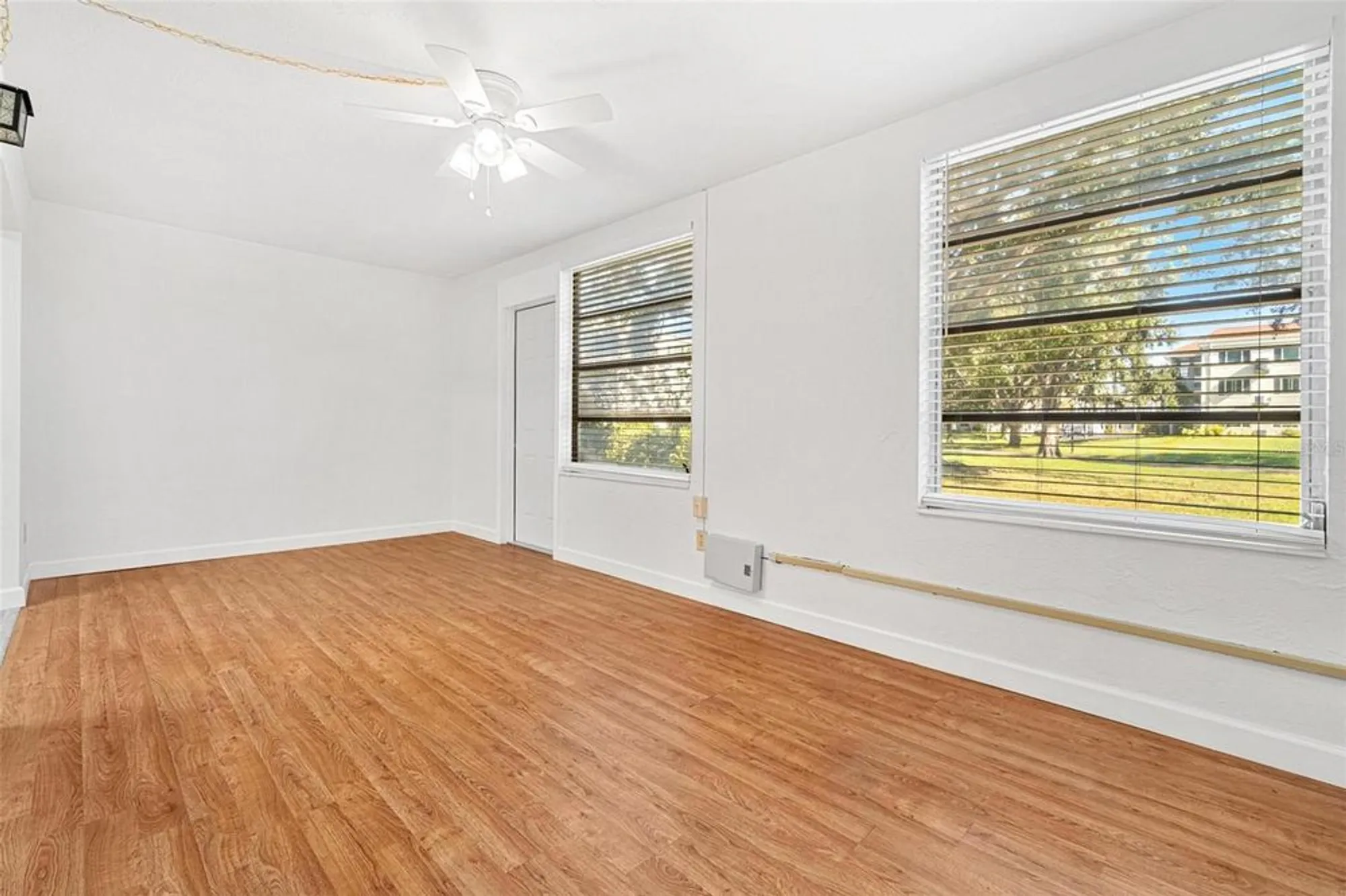 Property Slideshow image 12 of 15 | 2430 brazilia dr 20, Clearwater, FL, 33763