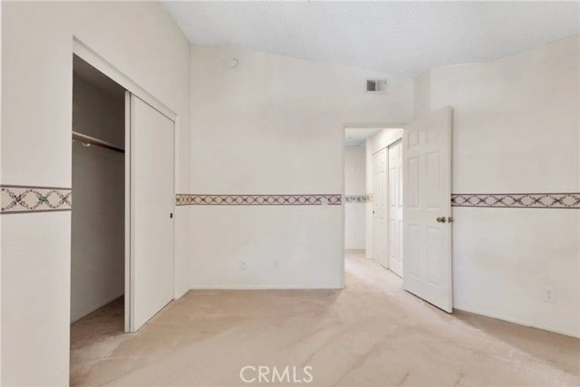 Property Slideshow image 21 of 39 | 19121 palo verde dr, Apple Valley, CA, 92308