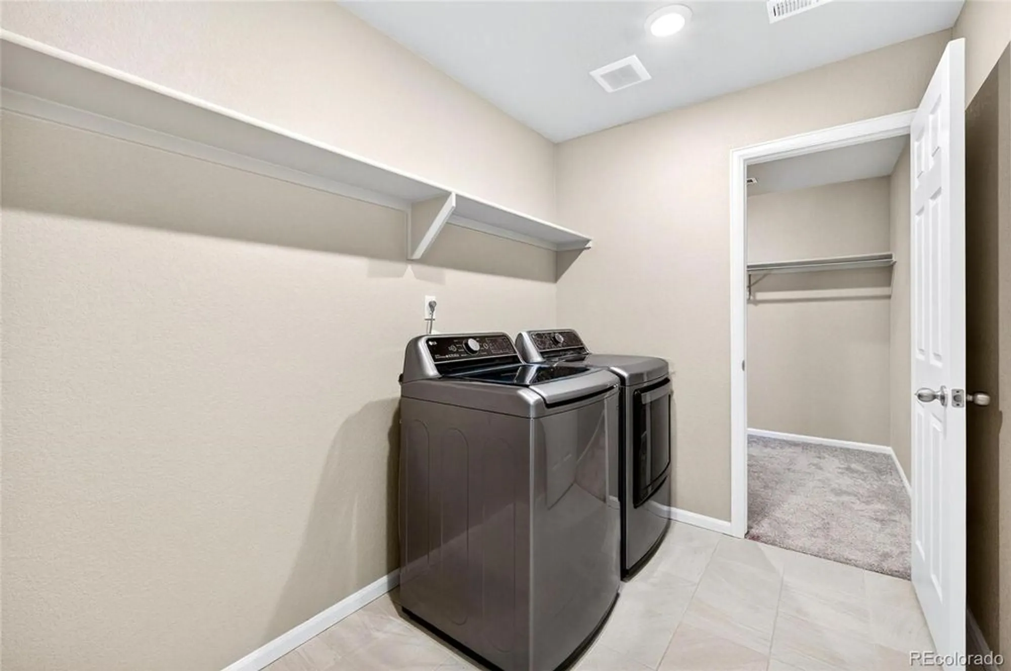 Property Slideshow image 22 of 27 | 3685 sandy vista ln, Castle Rock, CO, 80104