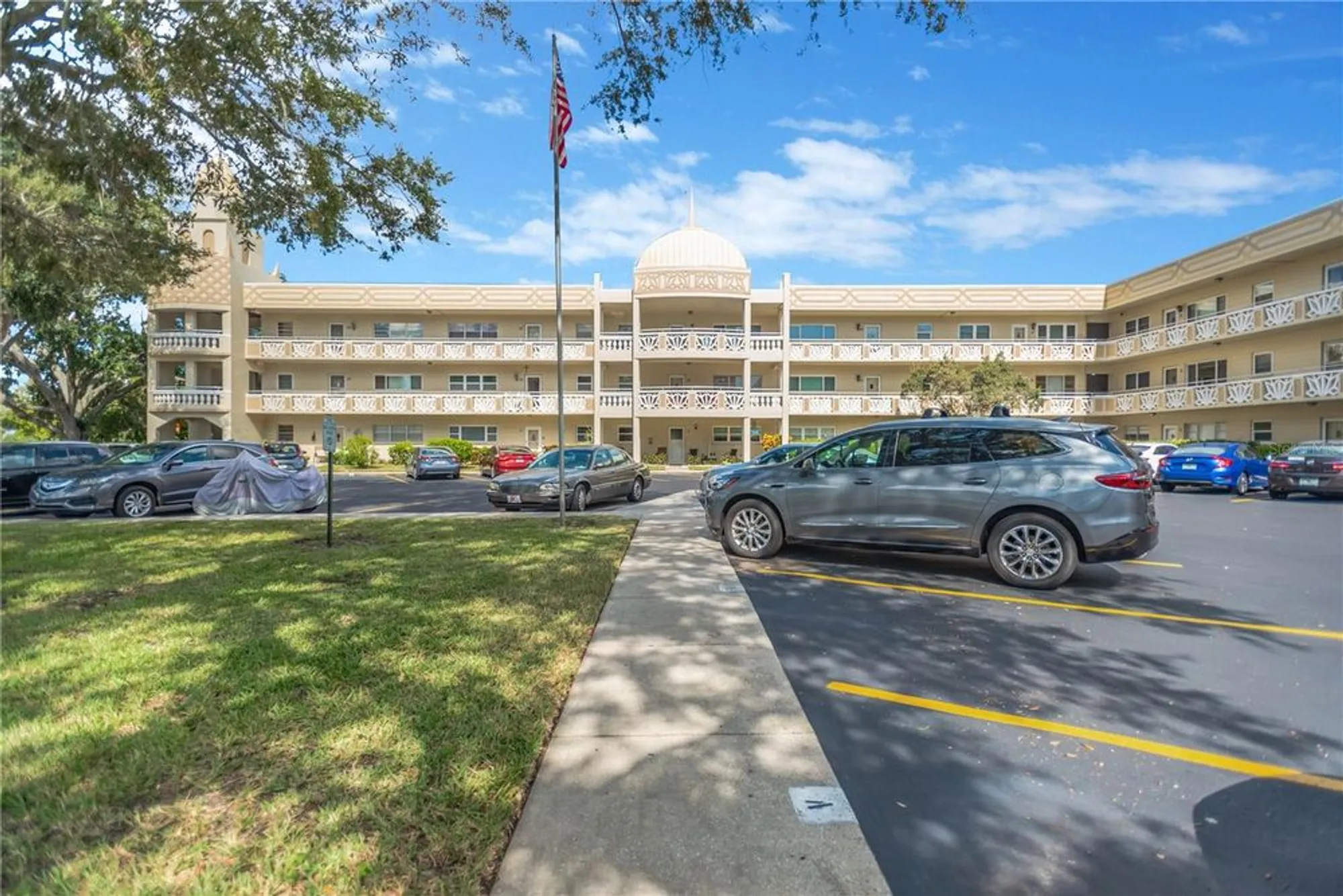 Property Slideshow image 22 of 32 | 2350 haitian dr apt 6, Clearwater, FL, 33763