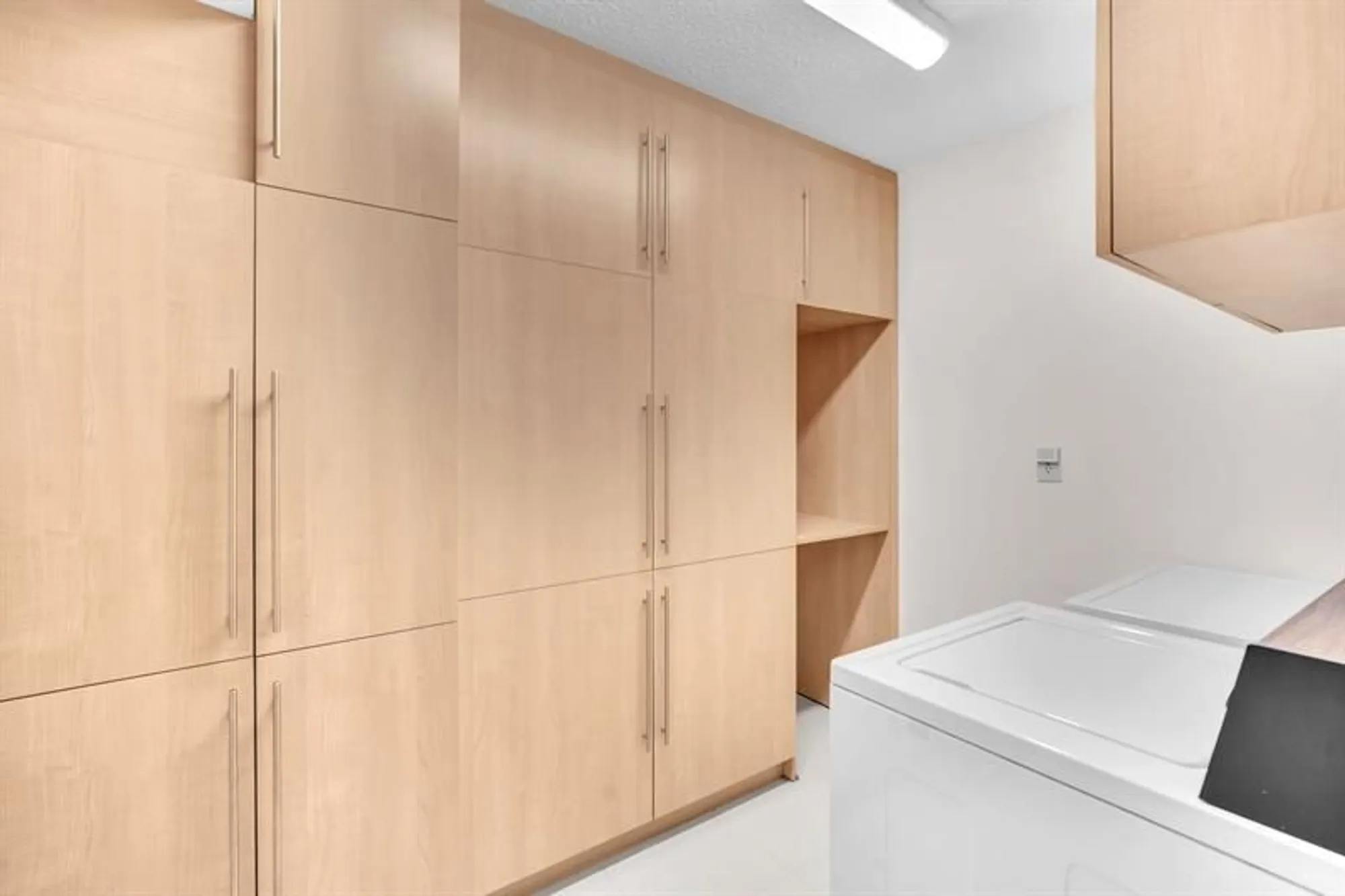 Property Slideshow image 13 of 26 | 4930 e sabal palm blvd 414, Tamarac, FL, 33319