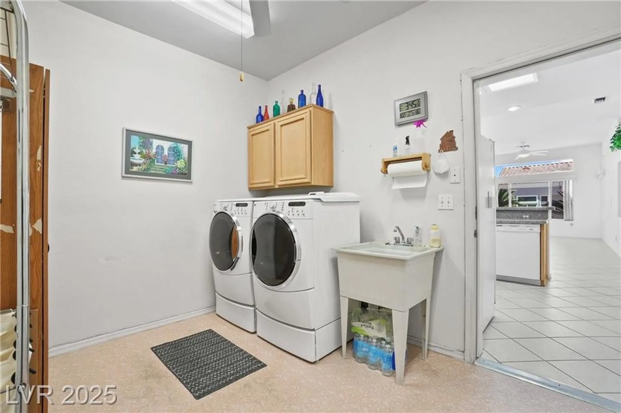 Property Slideshow image 30 of 49 | 10300 linfield pl, Las Vegas, NV, 89134
