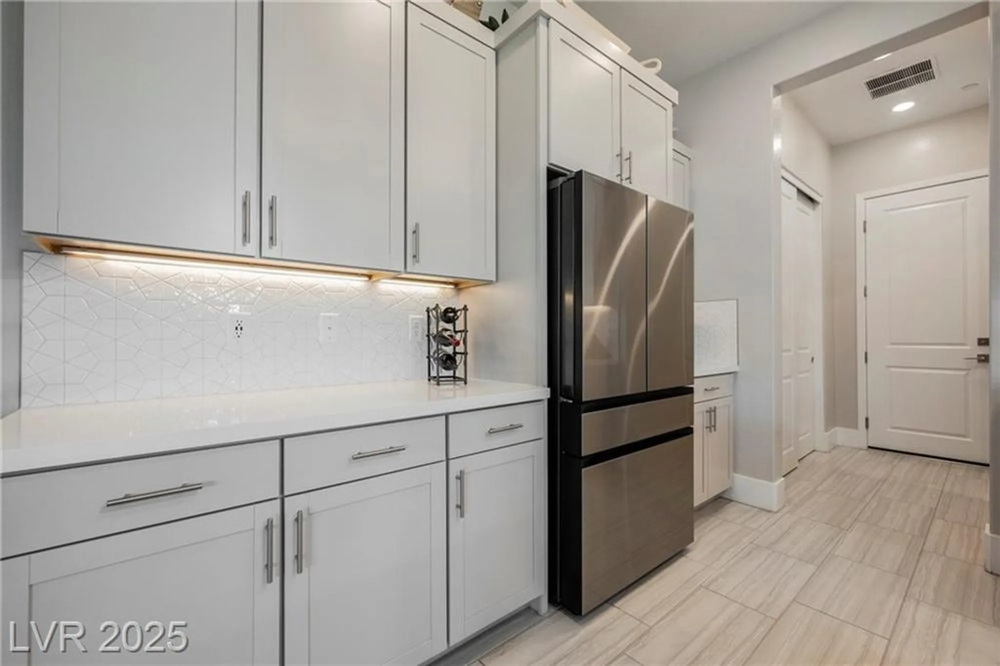 Property Slideshow image 9 of 67 | 10023 chrysolite pl, Las Vegas, NV, 89143