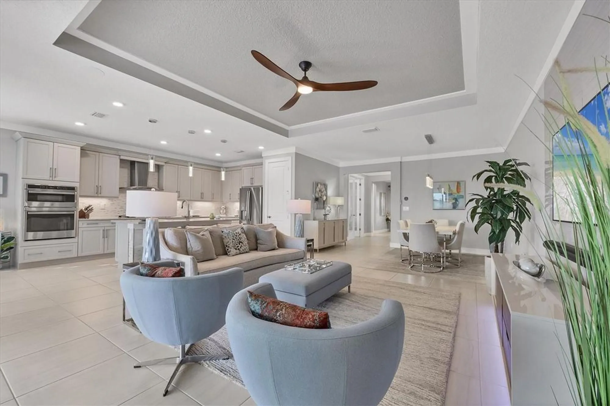 Property Slideshow image 11 of 60 | 4947 surfside cir, Bradenton, FL, 34211