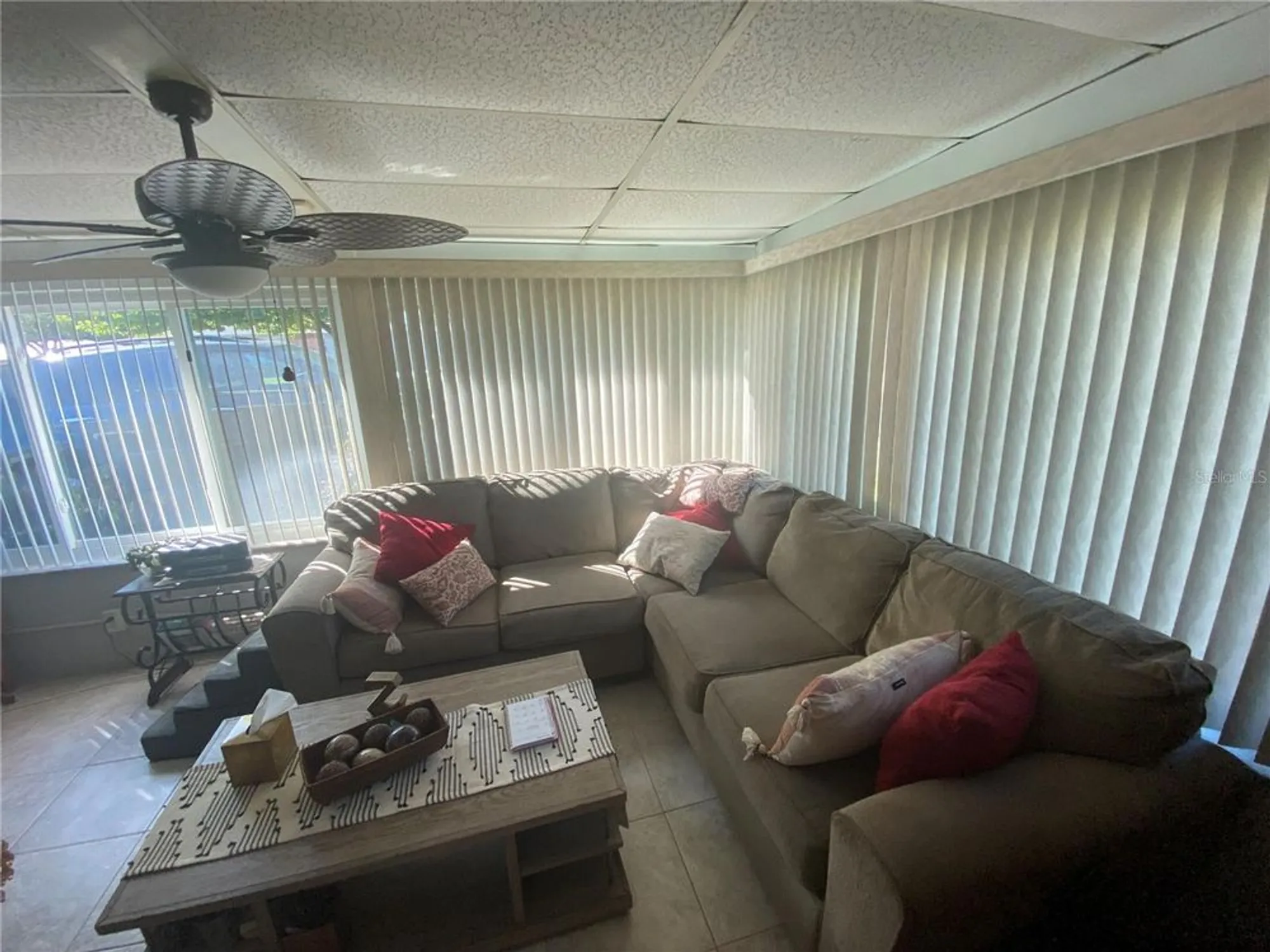 Property Slideshow image 7 of 30 | 1609 whitebridge dr c, Palm Harbor, FL, 34684