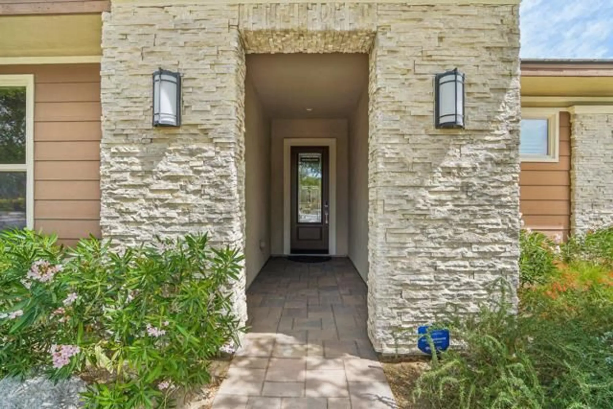 Property Slideshow image 7 of 58 | 82712 woodcreek ct, Indio, CA, 92201