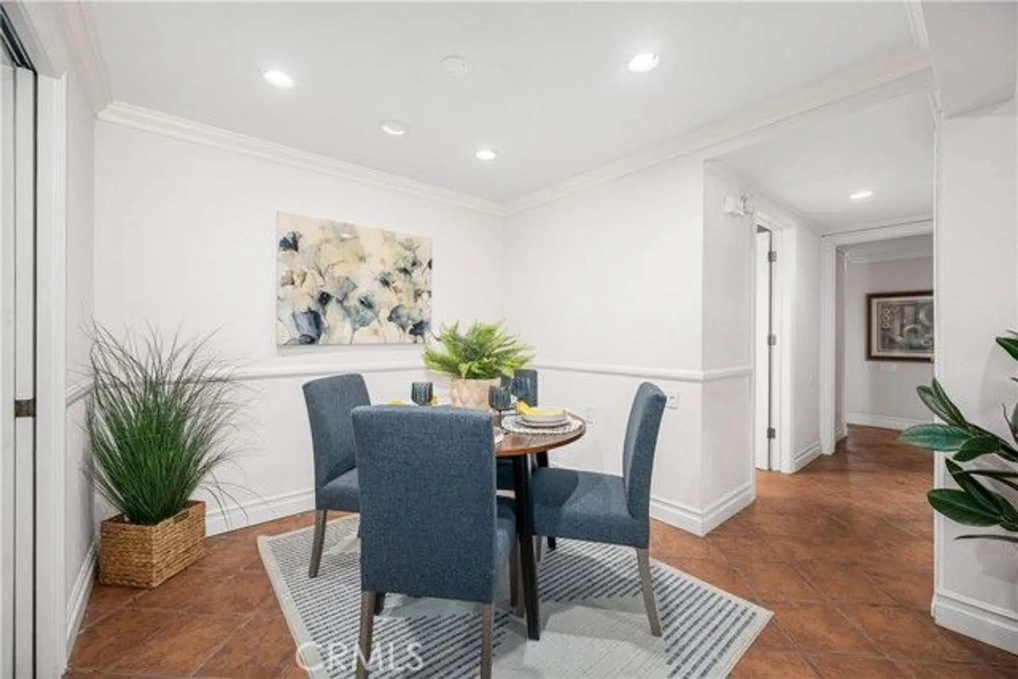 Property Slideshow image 22 of 43 | 1920 mckinney way apt 17a, Seal Beach, CA, 90740