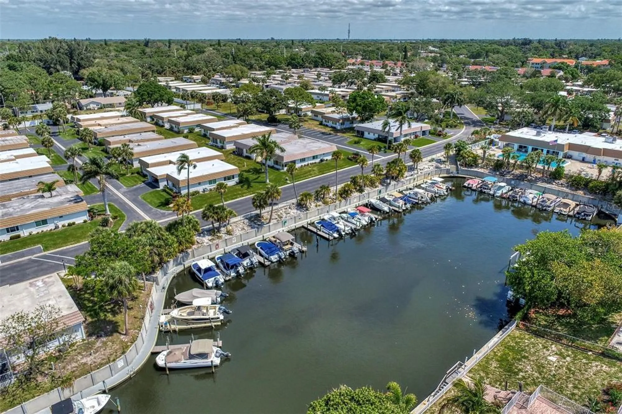 Property Slideshow image 40 of 47 | 2505 riverbluff pkwy # v196, Sarasota, FL, 34231