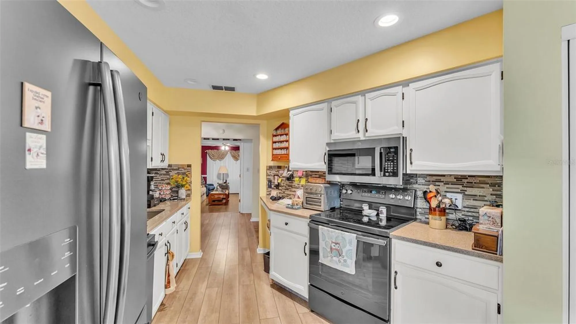 Property Slideshow image 23 of 51 | 6054 crane dr, Lakeland, FL, 33809
