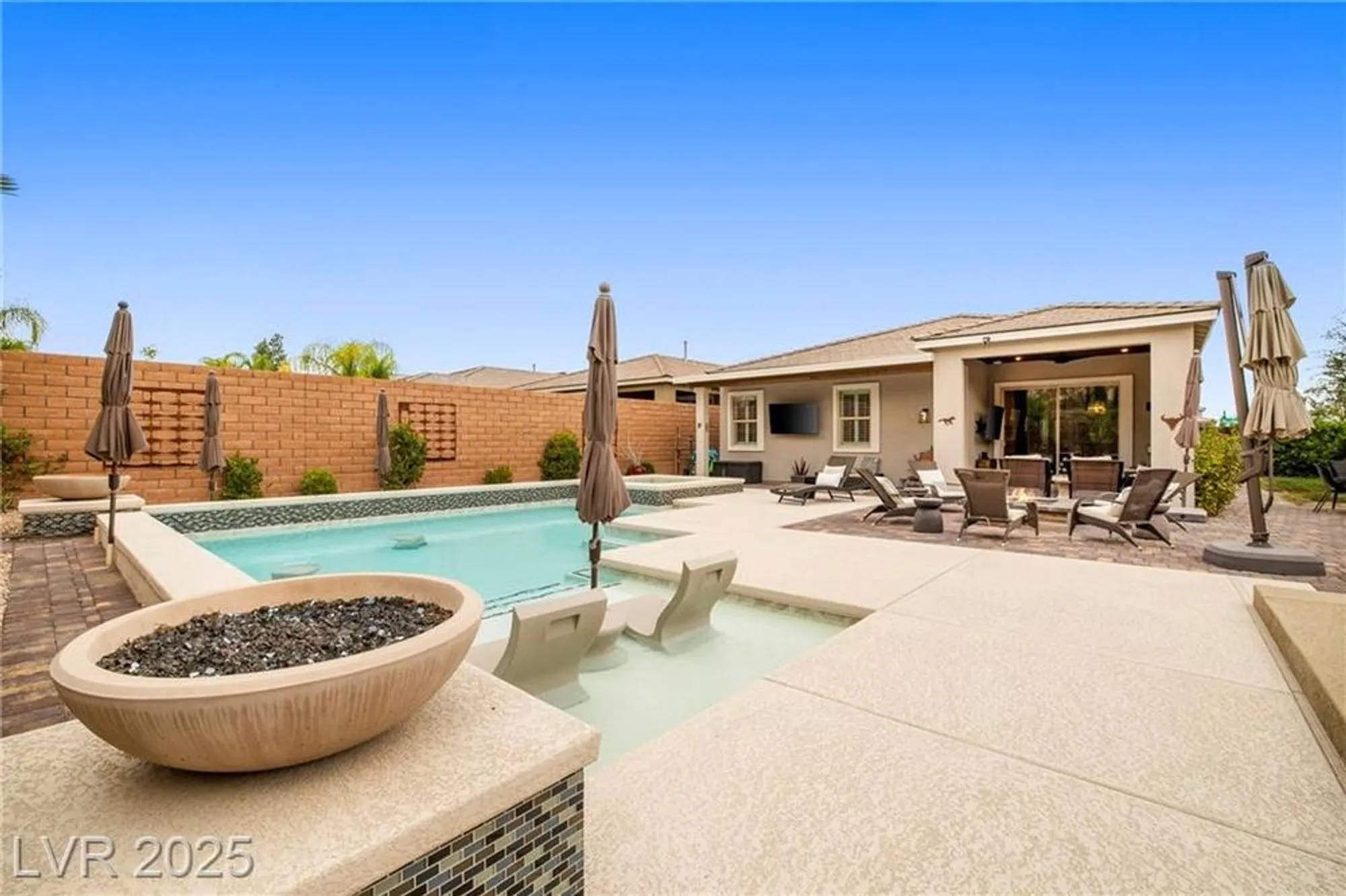 Property Slideshow image 28 of 45 | 10631 silver pond ave, Las Vegas, NV, 89135
