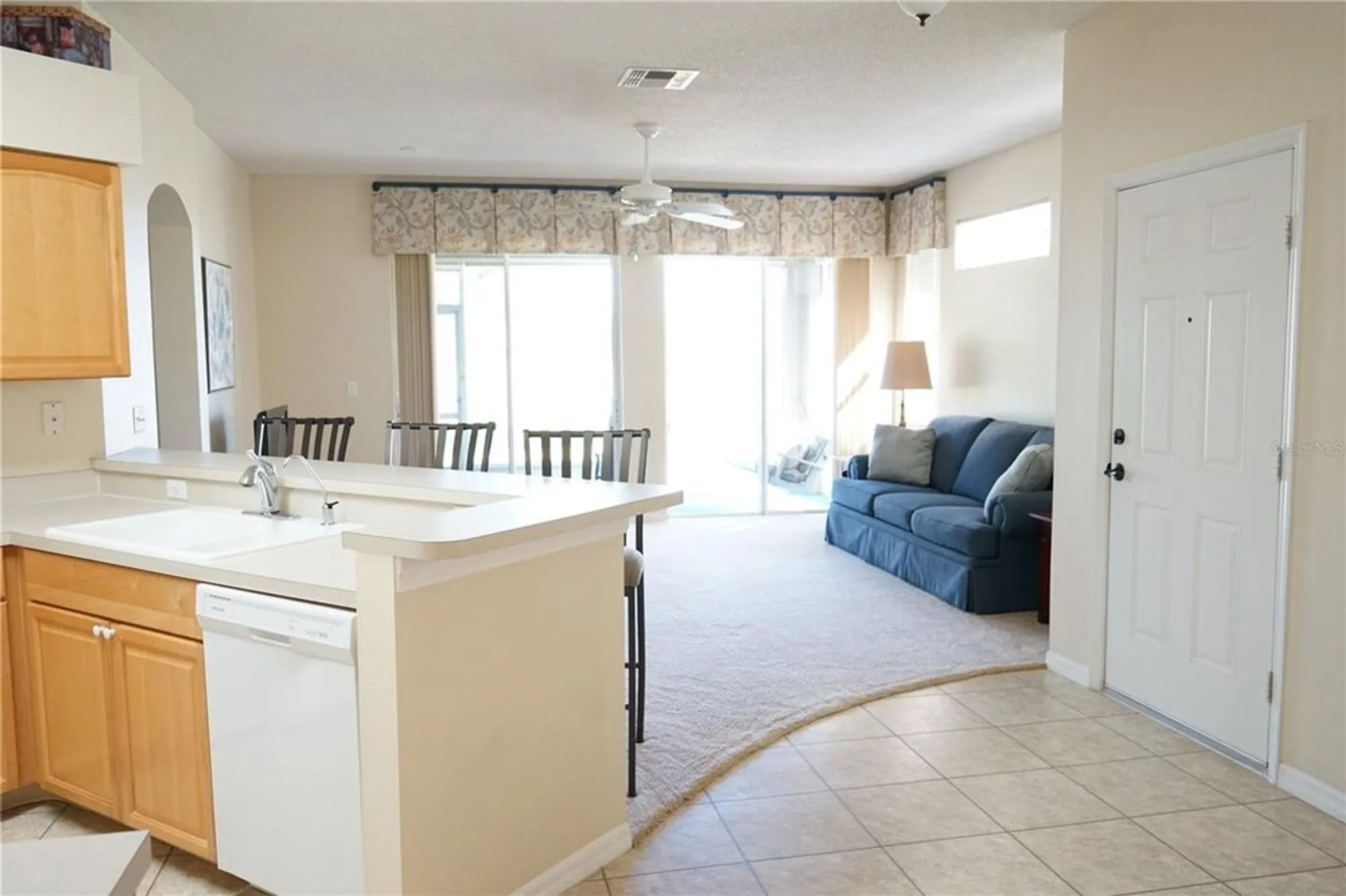 Property Slideshow image 13 of 35 | 2129 acadia greens dr # 32, Sun City Center, FL, 33573