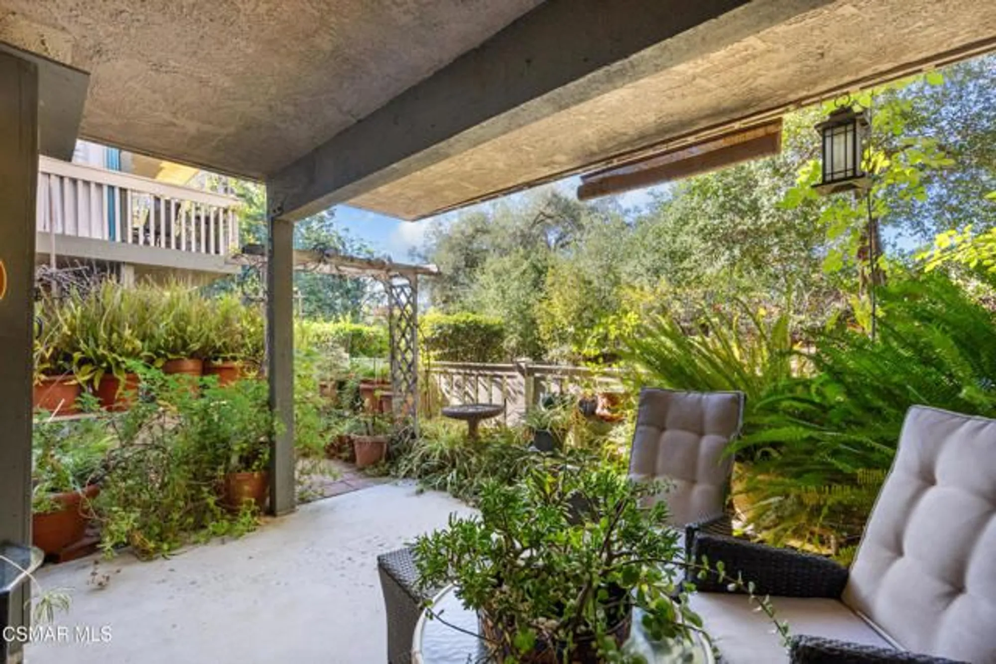 Property Slideshow image 16 of 33 | 351 chestnut hill ct 14, Thousand Oaks, CA, 91360