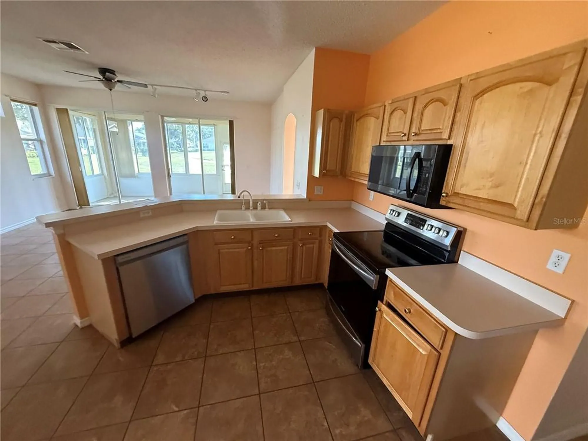 Property Slideshow image 4 of 23 | 2110 acadia greens dr # 61, Sun City Center, FL, 33573