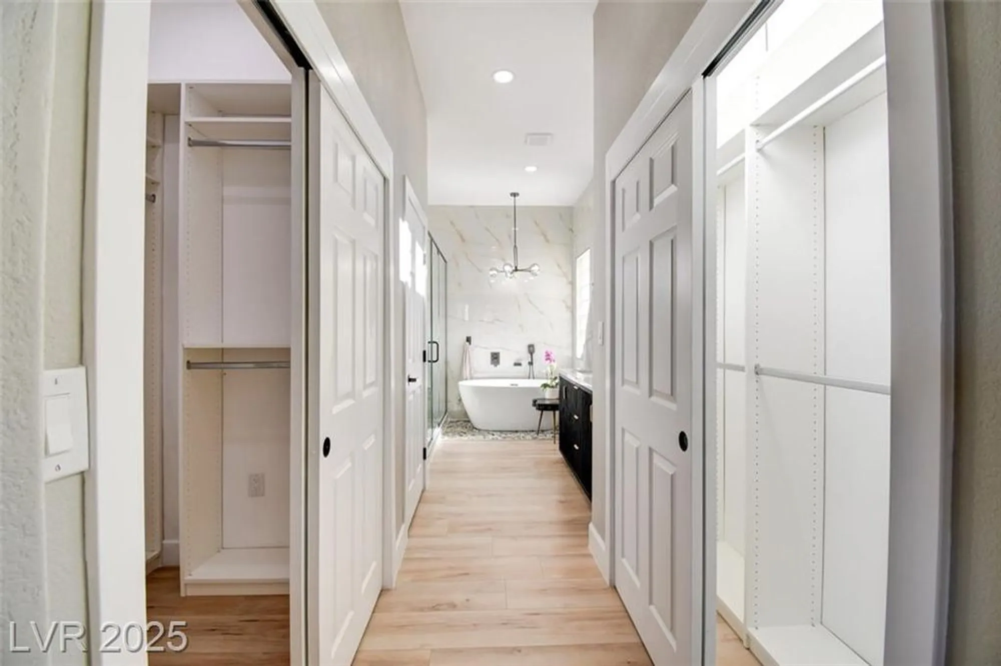 Property Slideshow image 32 of 42 | 10720 back plains dr, Las Vegas, NV, 89134