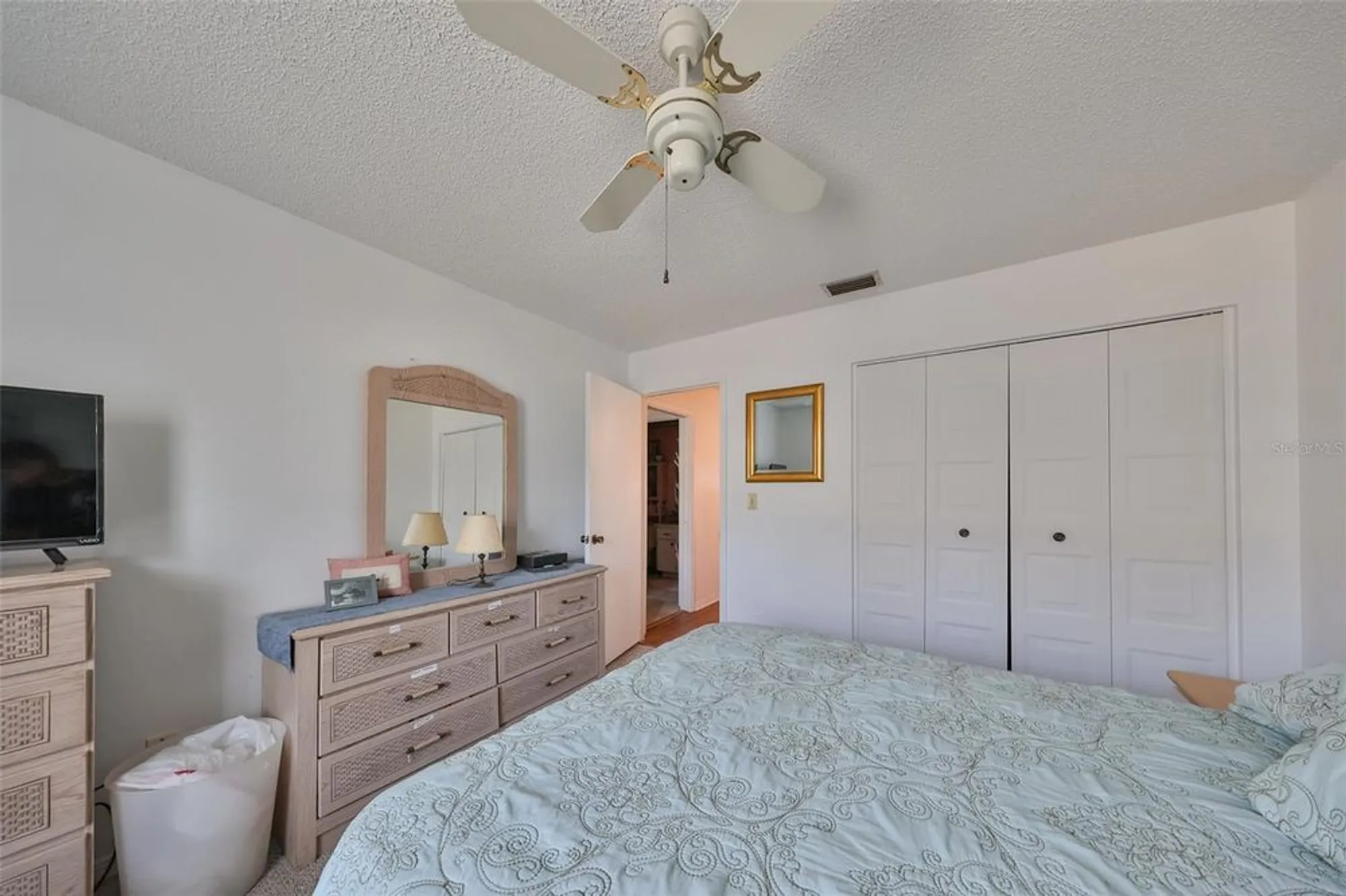 Property Slideshow image 23 of 50 | 1901 canterbury ln 19, Sun City Center, FL, 33573