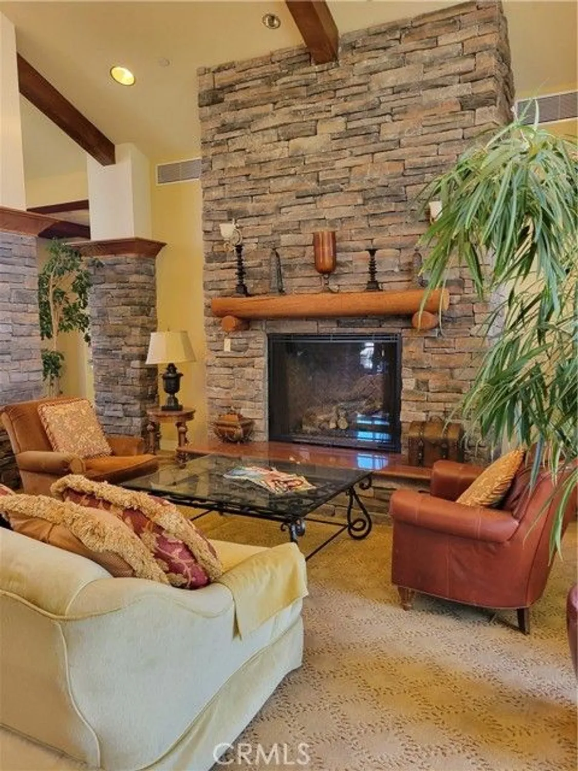 Property Slideshow image 19 of 22 | 19453 maple creek rd, Apple Valley, CA, 92308
