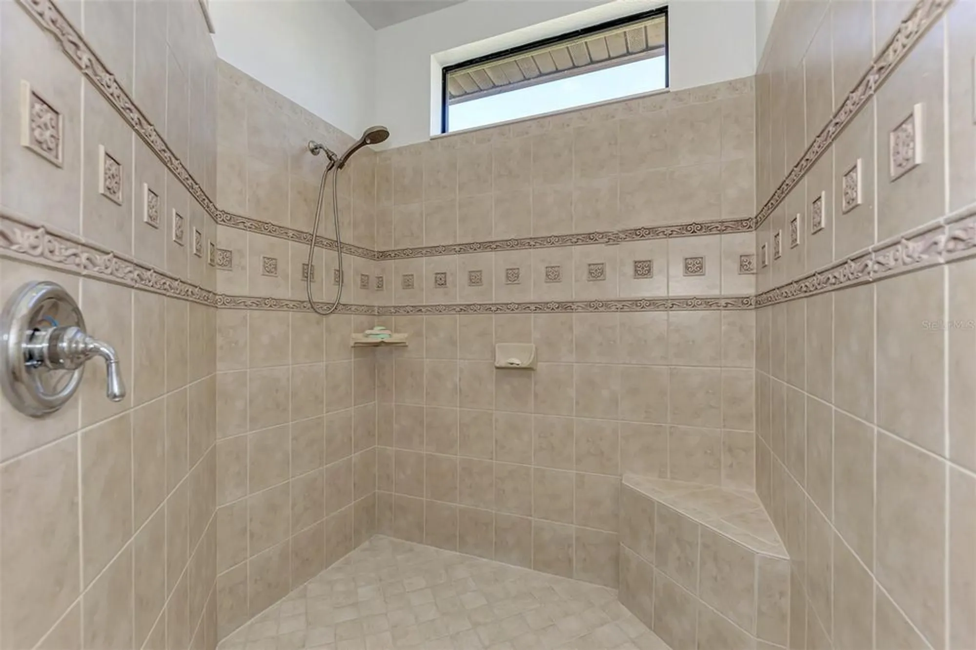 Property Slideshow image 37 of 53 | 20619 capello dr, Venice, FL, 34292