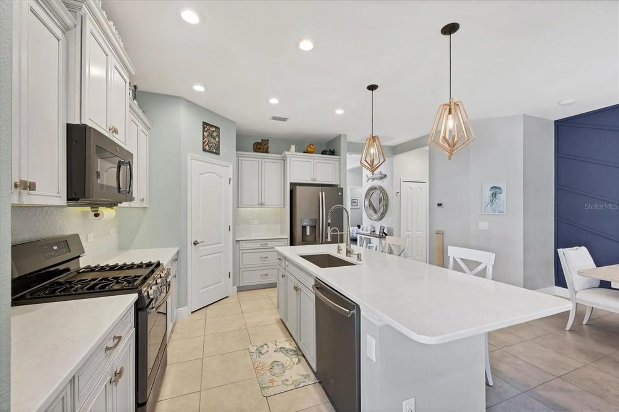 Property Slideshow image 20 of 72 | 3214 sky blue cv, Bradenton, FL, 34211