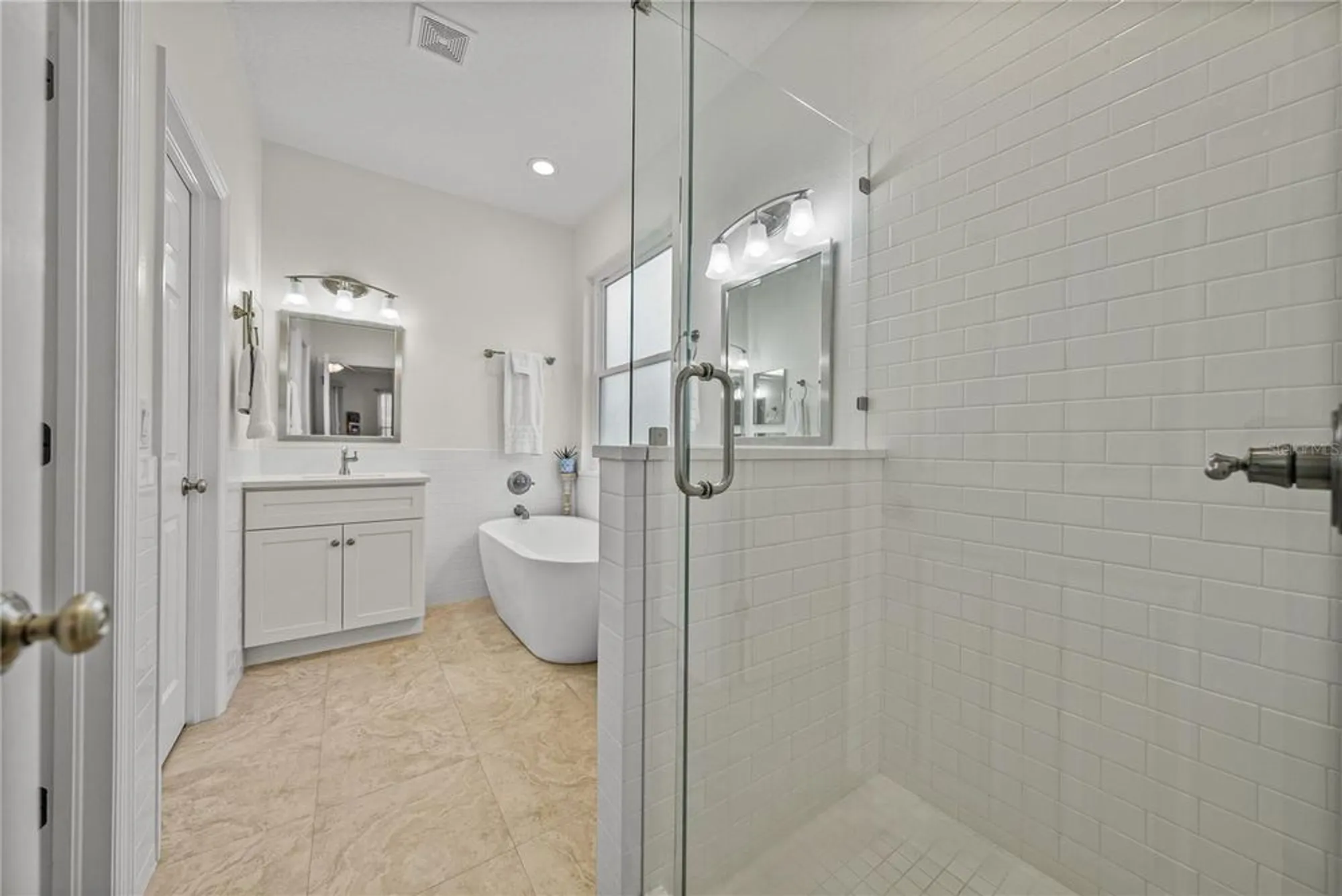 Property Slideshow image 30 of 71 | 13247 palmilla cir, Dade City, FL, 33525