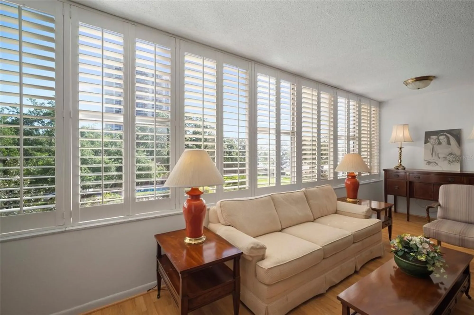 Property Slideshow image 8 of 25 | 2405 s ardson pl 303a, Tampa, FL, 33629