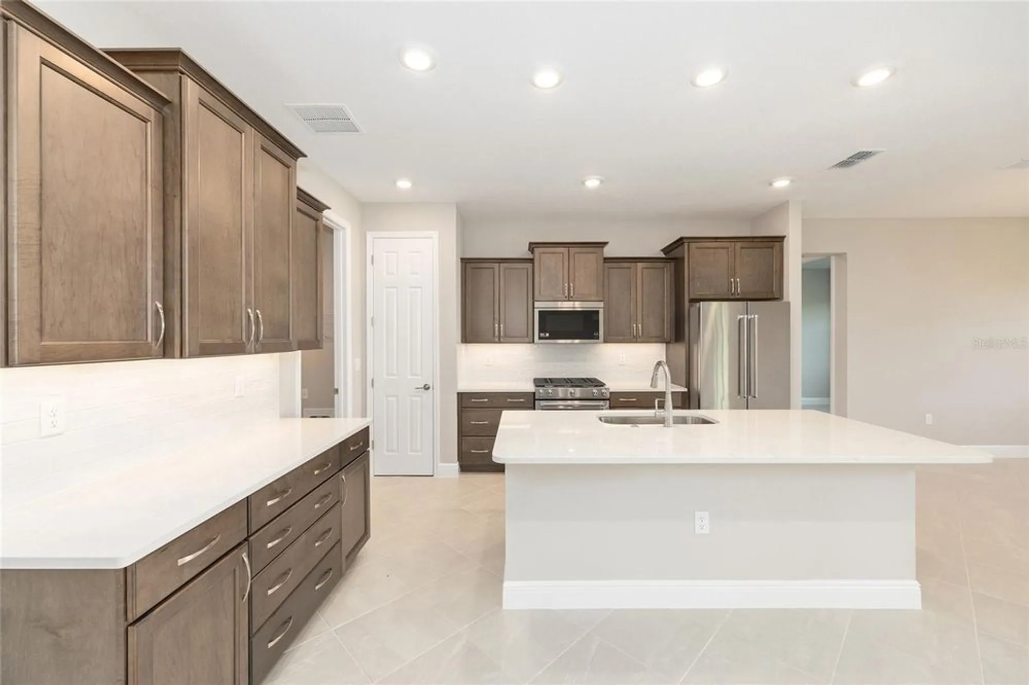 Property Slideshow image 19 of 41 | 10569 sw 98th pl, Ocala, FL, 34481