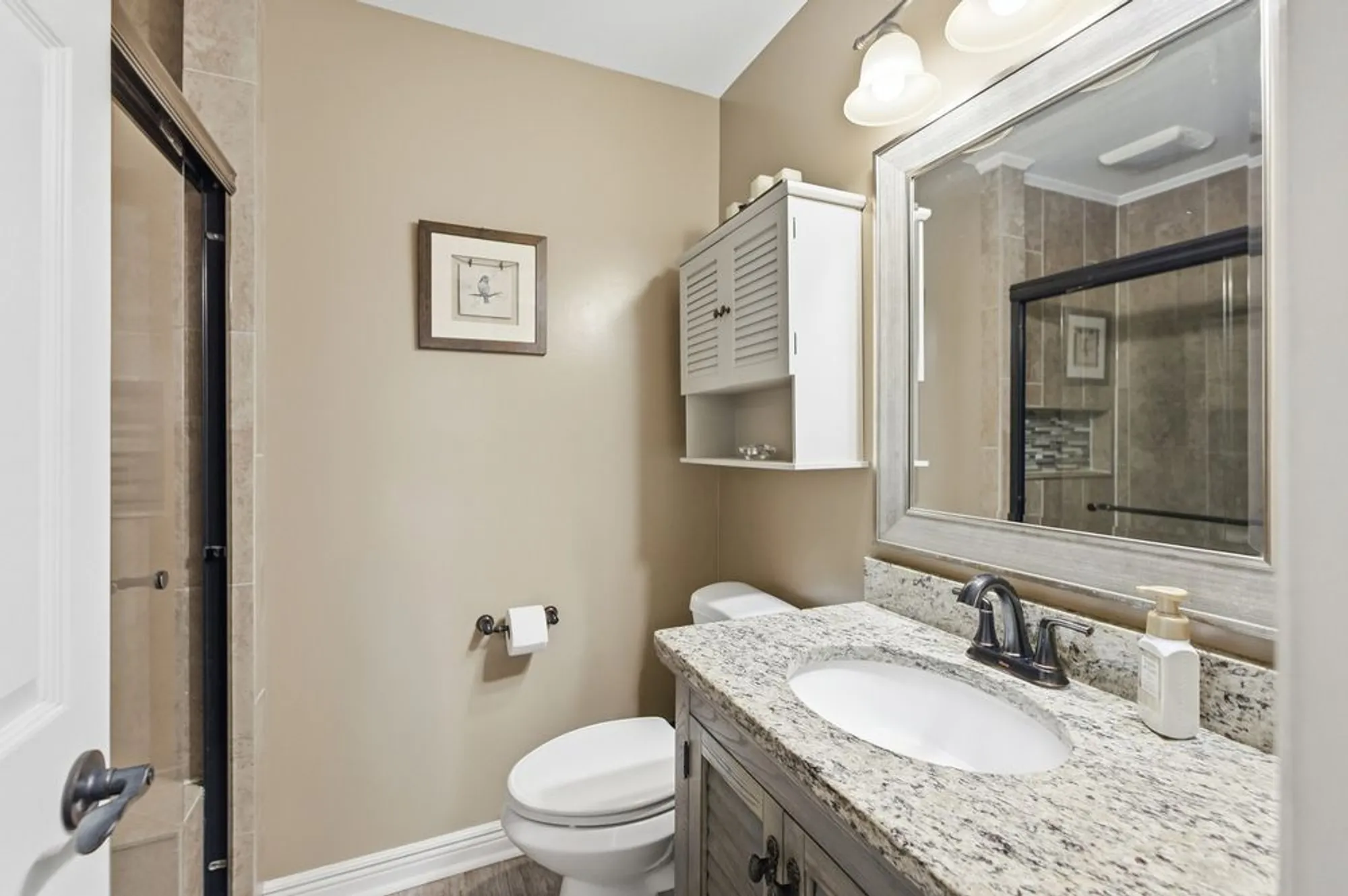 Property Slideshow image 16 of 37 | 294 mallard pt a, Lake Barrington, IL, 60010