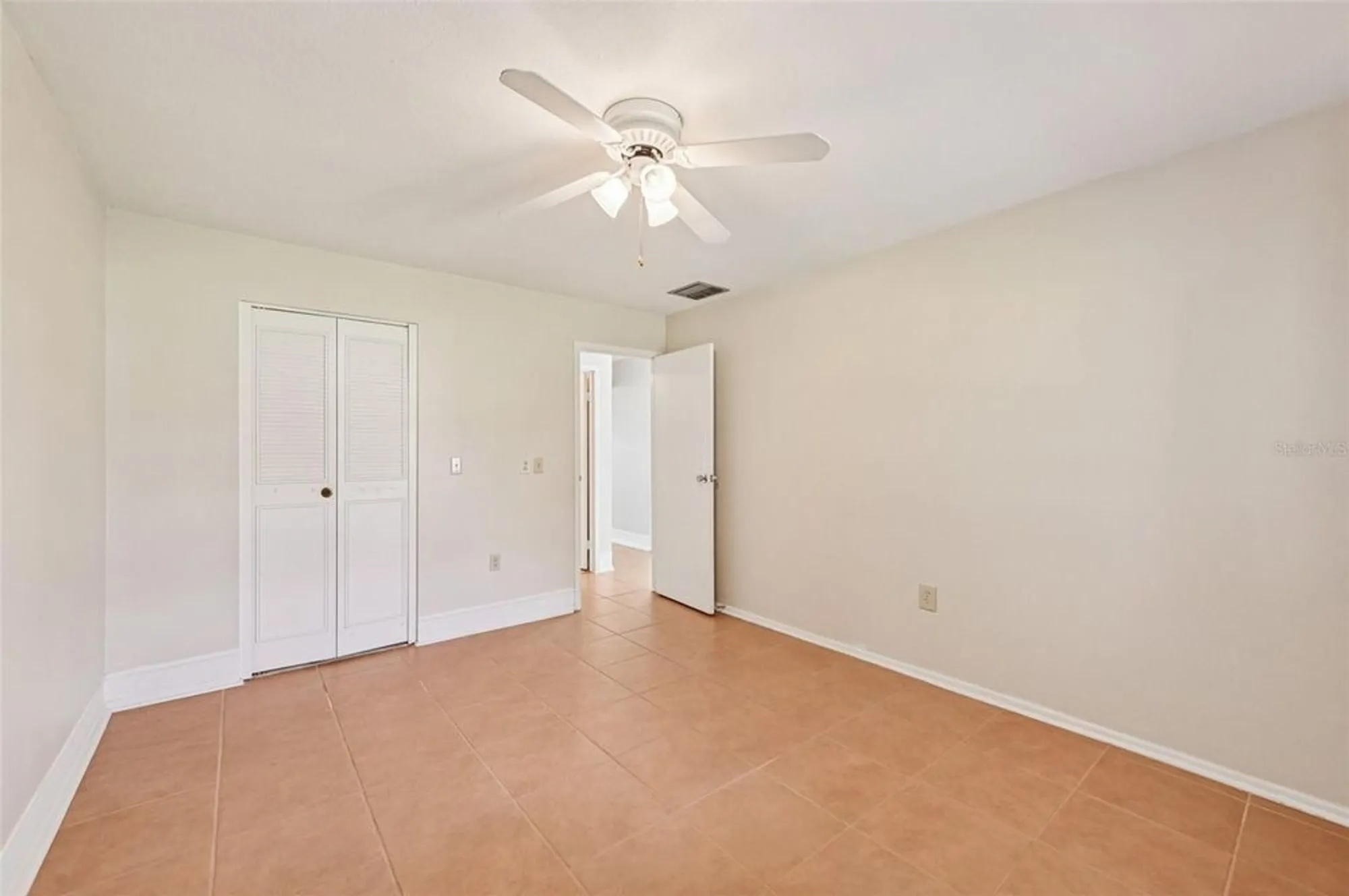Property Slideshow image 26 of 63 | 301 andover pl s apt 177, Sun City Center, FL, 33573