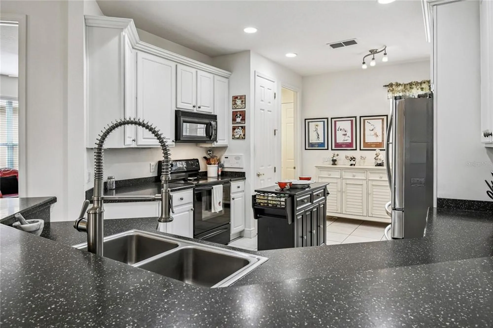 Property Slideshow image 20 of 65 | 684 volterra blvd, Poinciana, FL, 34759