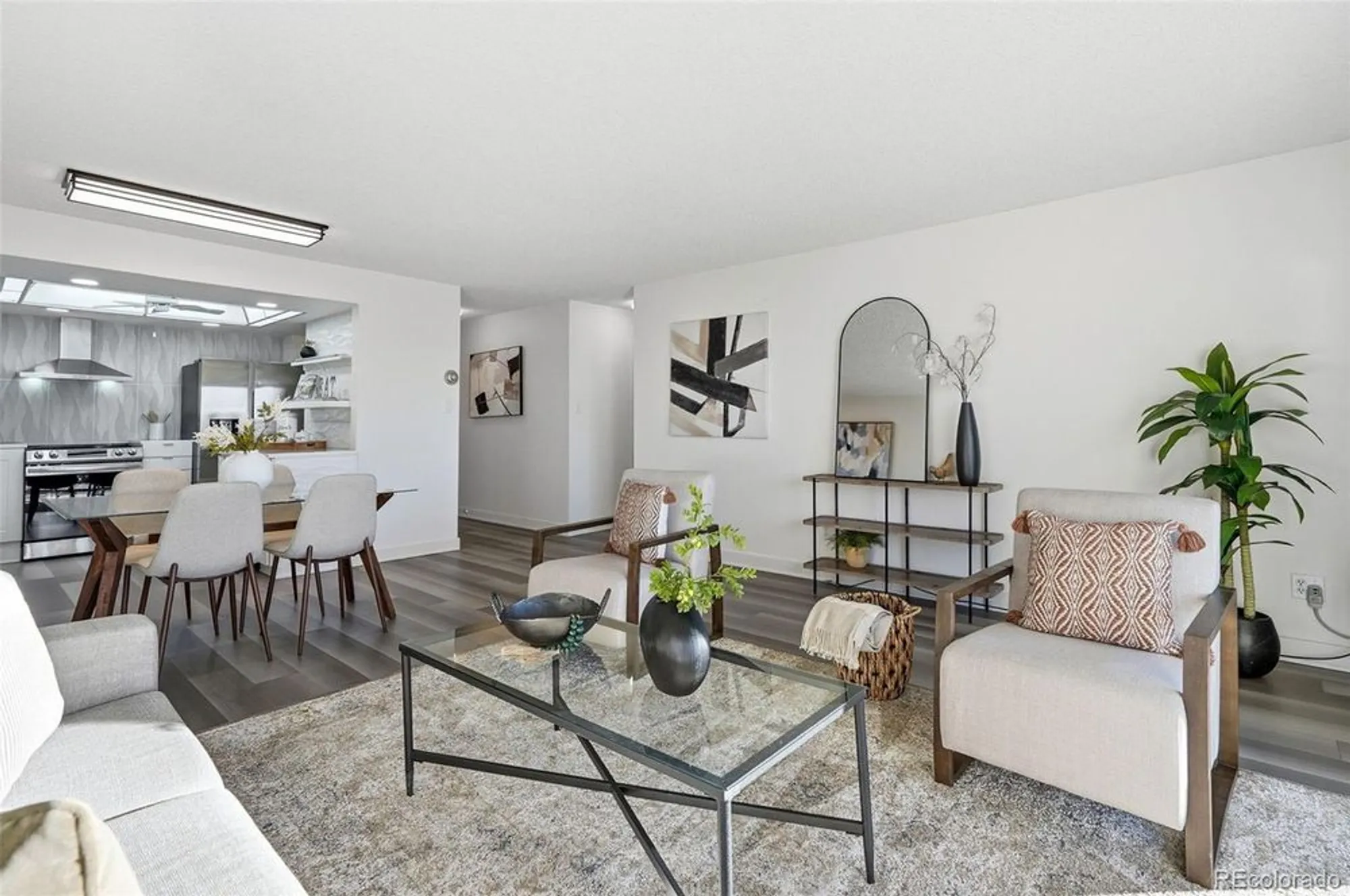 Property Slideshow image 9 of 37 | 13691 e marina dr 408, Aurora, CO, 80014