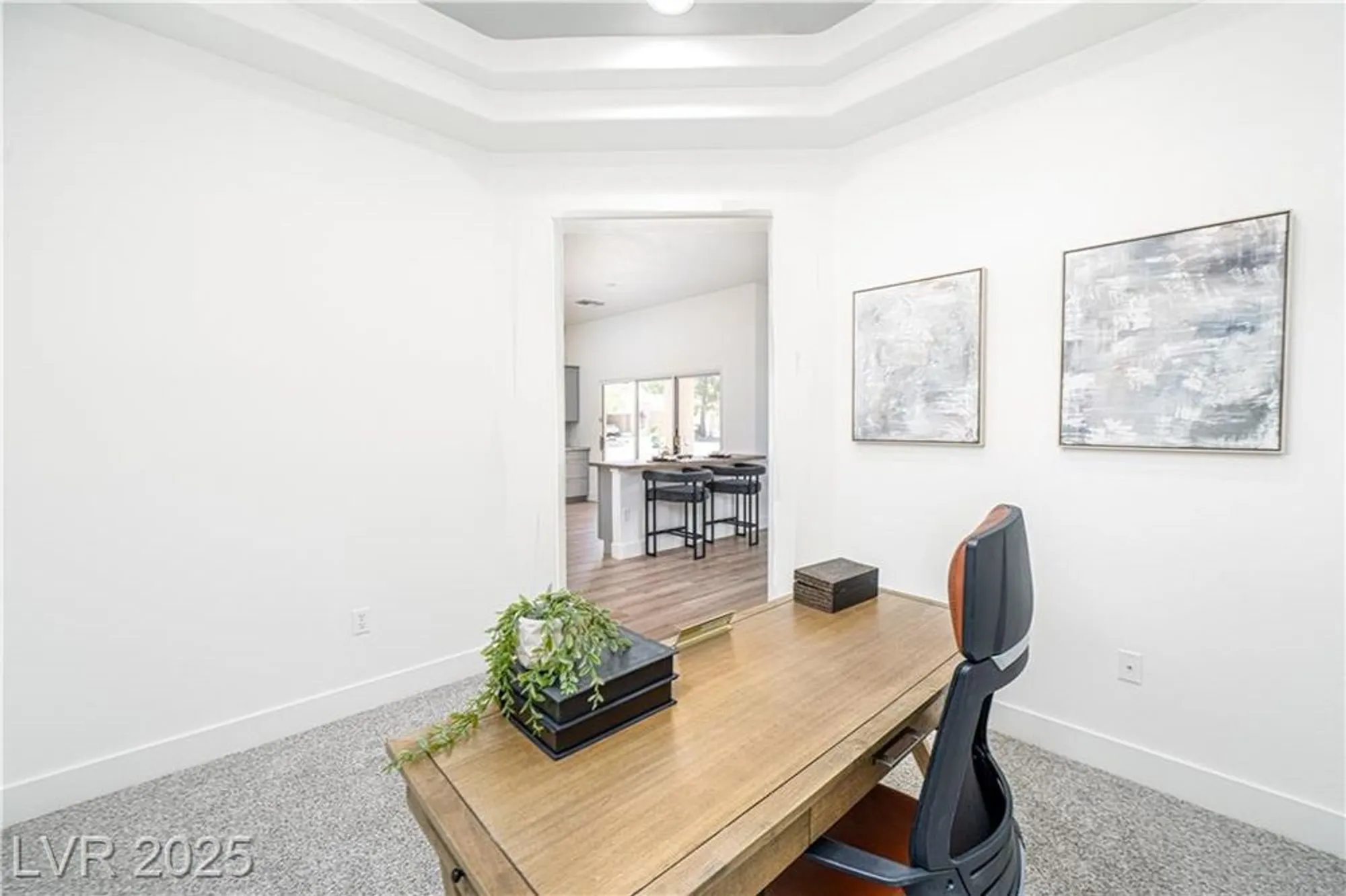 Property Slideshow image 9 of 37 | 10301 coal creek pl, Las Vegas, NV, 89134