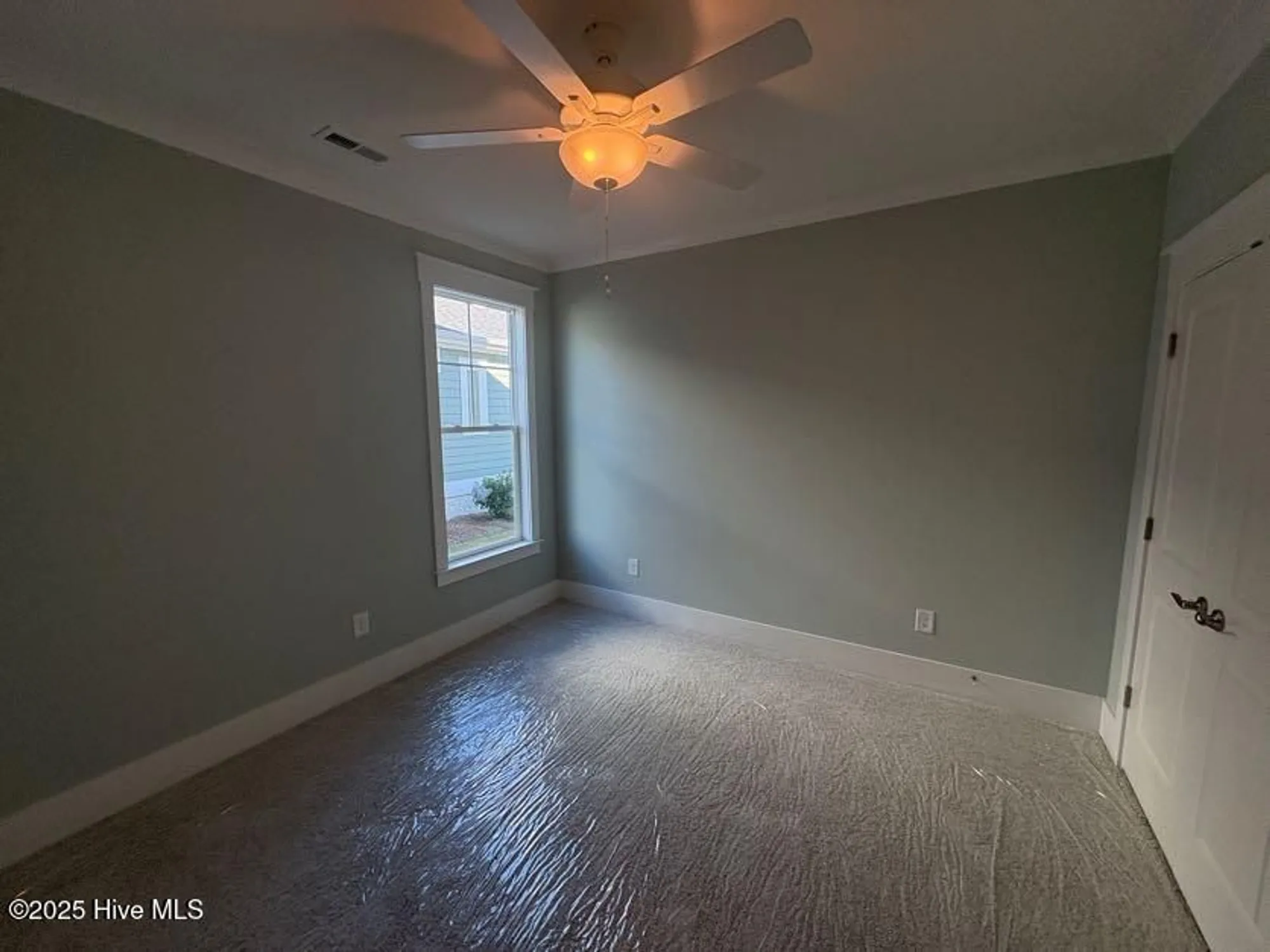 Property Slideshow image 27 of 34 | 335 longhill dr, Wilmington, NC, 28412