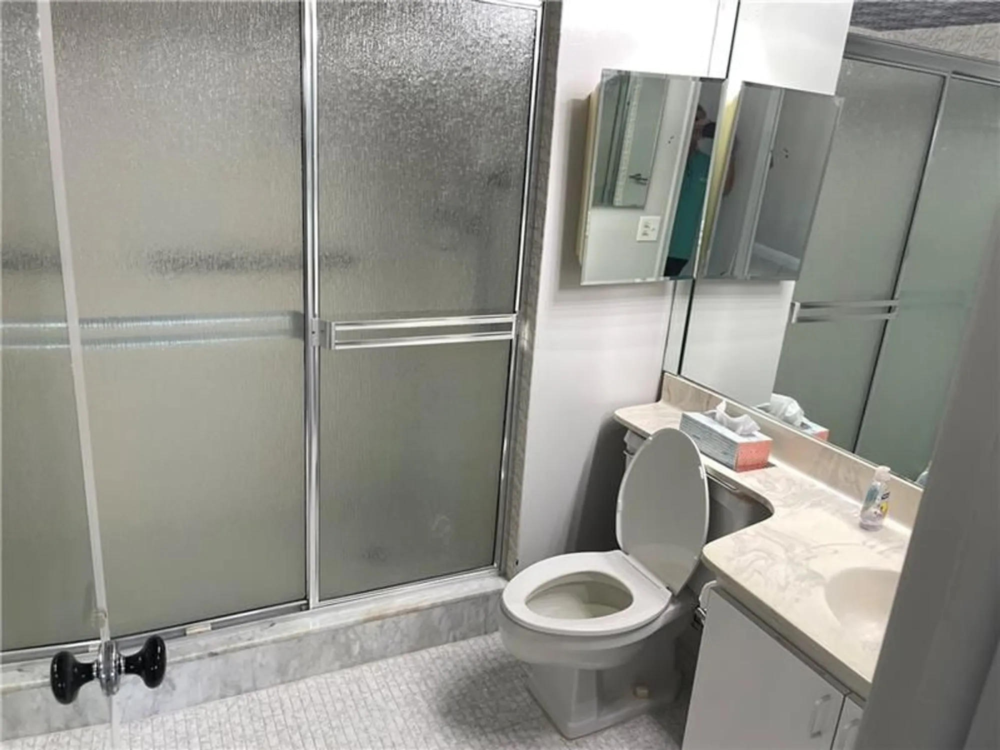 Property Slideshow image 9 of 10 | 9410 n hollybrook lake dr 310, Pembroke Pines, FL, 33025