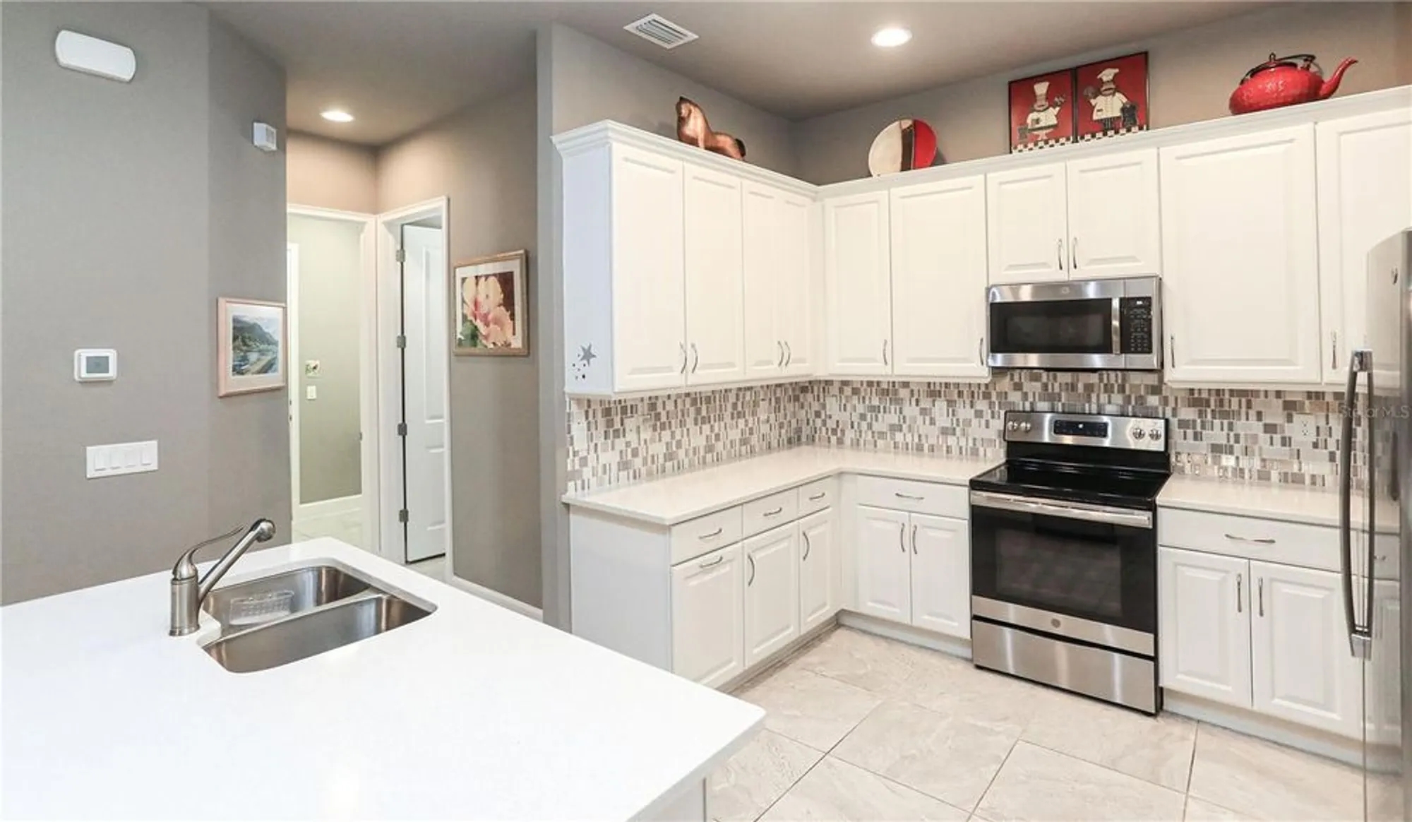 Property Slideshow image 8 of 92 | 875 pinewood dr, Ormond Beach, FL, 32174