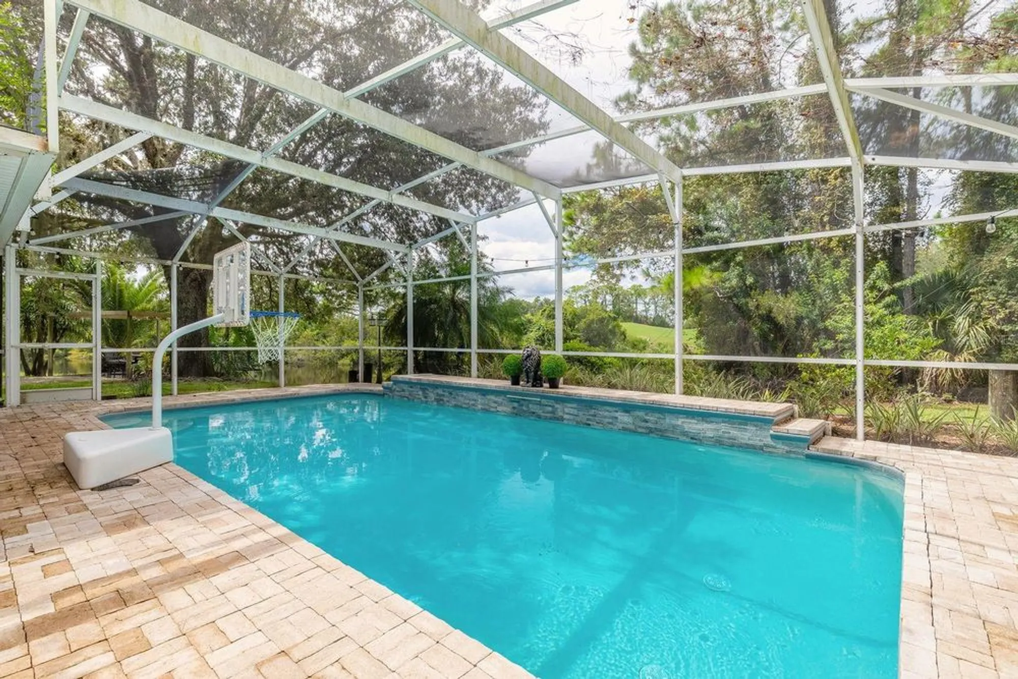 Property Slideshow image 10 of 44 | 920 brookridge ln, Ormond Beach, FL, 32174
