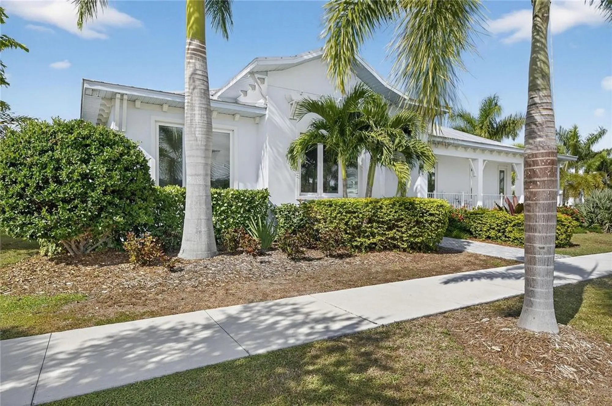 Property Slideshow image 7 of 92 | 5720 tybee island dr, Apollo Beach, FL, 33572
