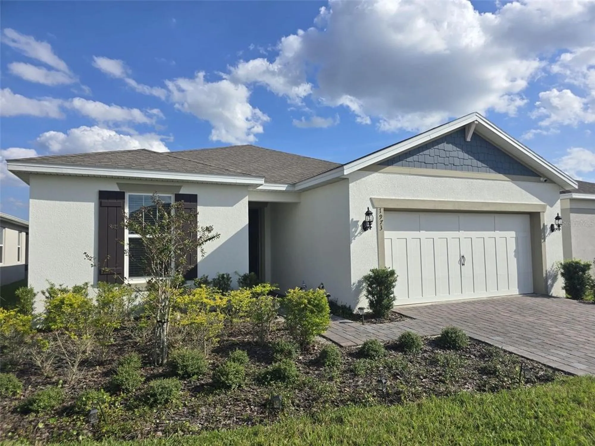 Property Slideshow image 3 of 42 | 1973 spring shower cir, Kissimmee, FL, 34744