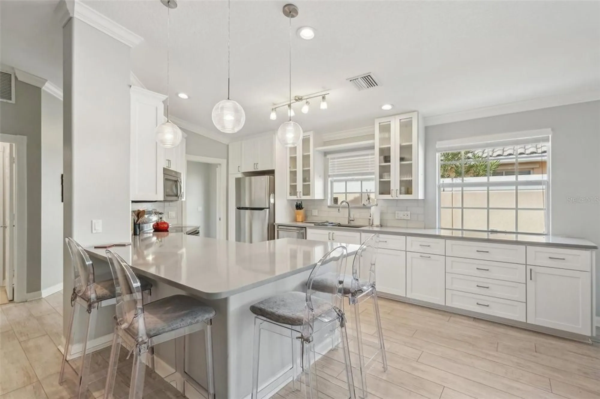 Property Slideshow image 12 of 74 | 7632 quinto dr, Sarasota, FL, 34238