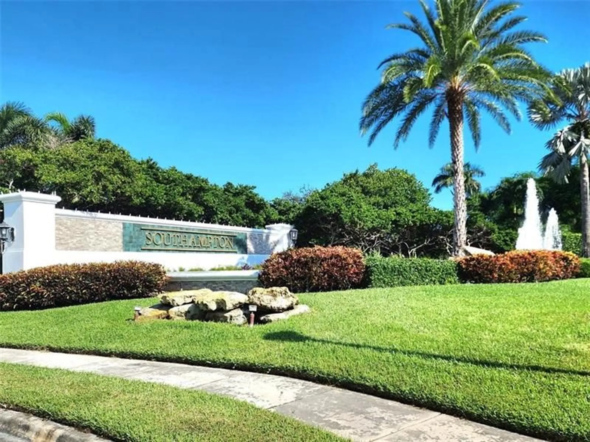 Property Slideshow image 38 of 45 | 7647 southampton ter 110, Tamarac, FL, 33321