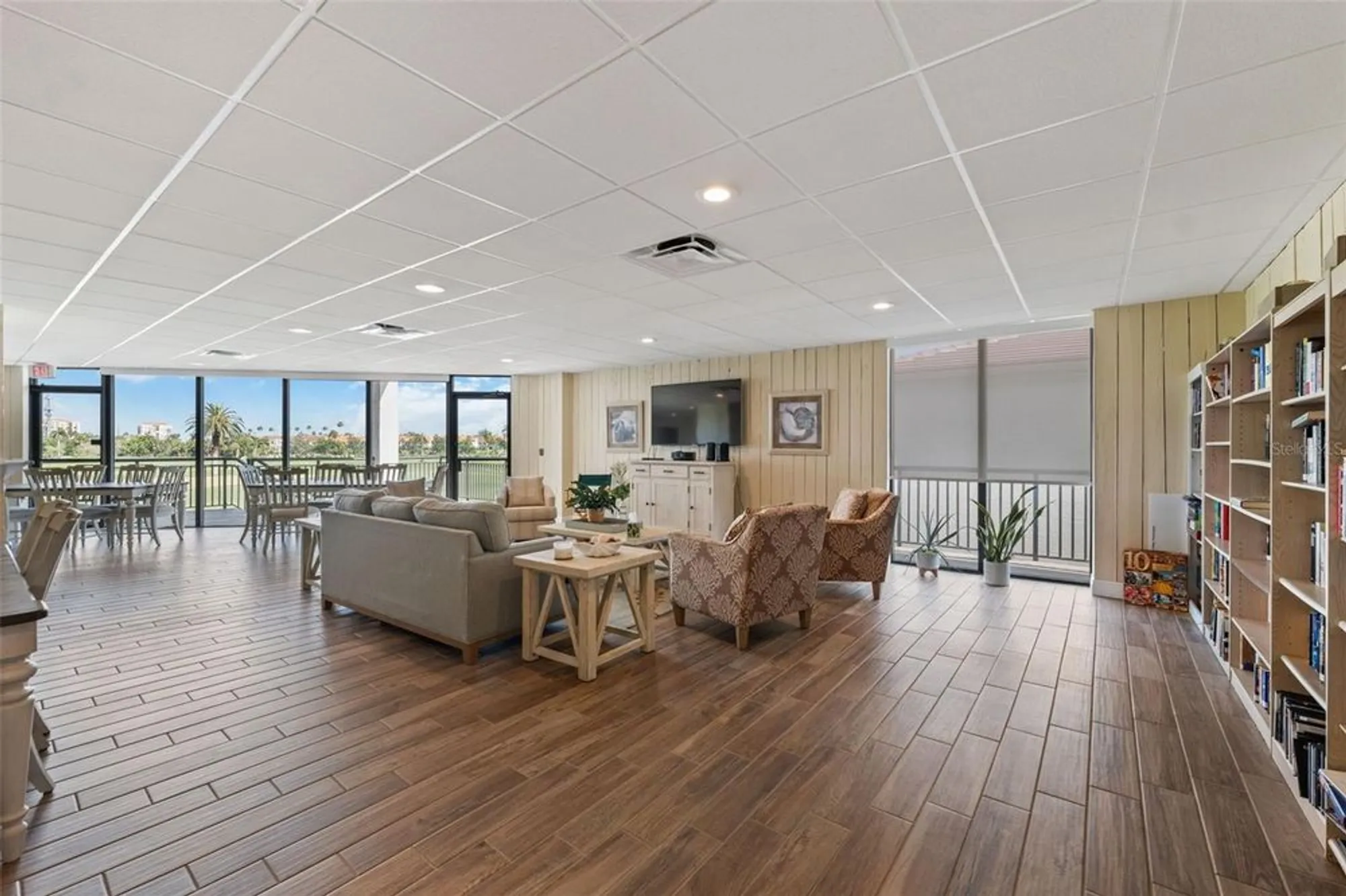 Property Slideshow image 31 of 49 | 6210 sun blvd apt 206, Saint Petersburg, FL, 33715