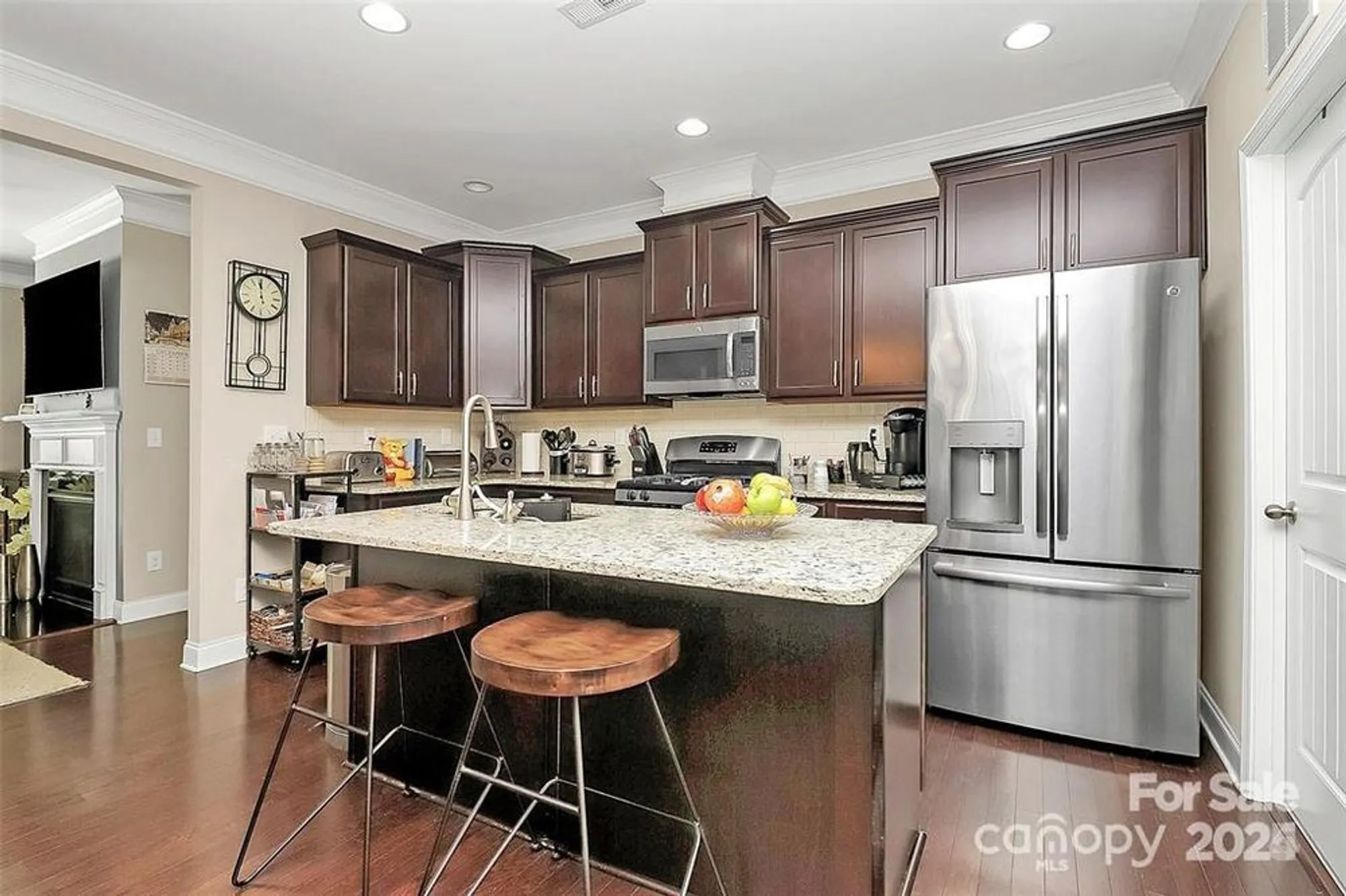 Property Slideshow image 10 of 44 | 4146 la crema dr, Charlotte, NC, 28214