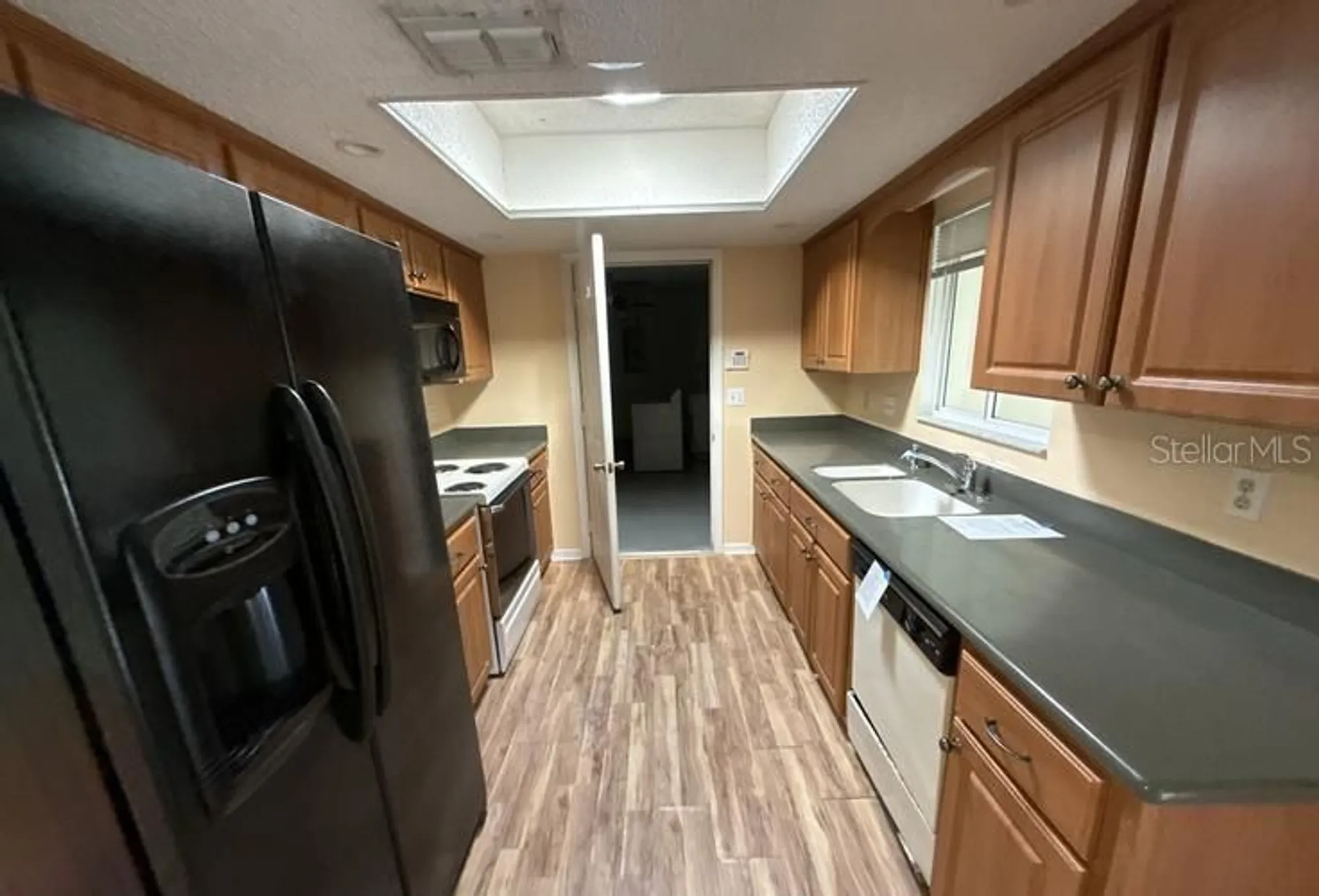 Property Slideshow image 7 of 13 | 17655 se 102nd cir, Summerfield, FL, 34491