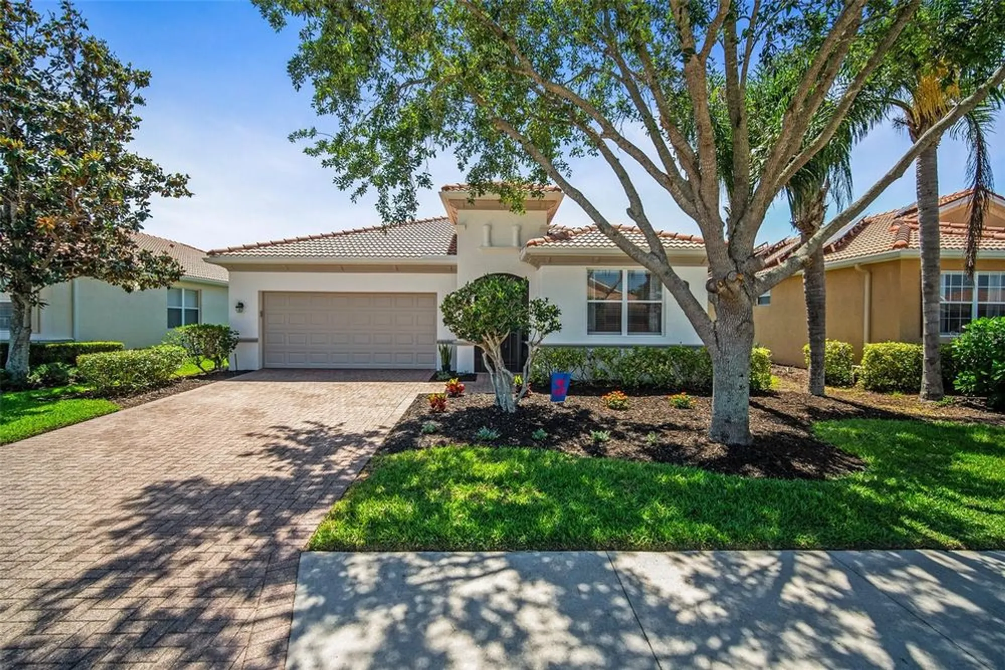 Property Slideshow image 2 of 52 | 358 river enclave ct, Bradenton, FL, 34212