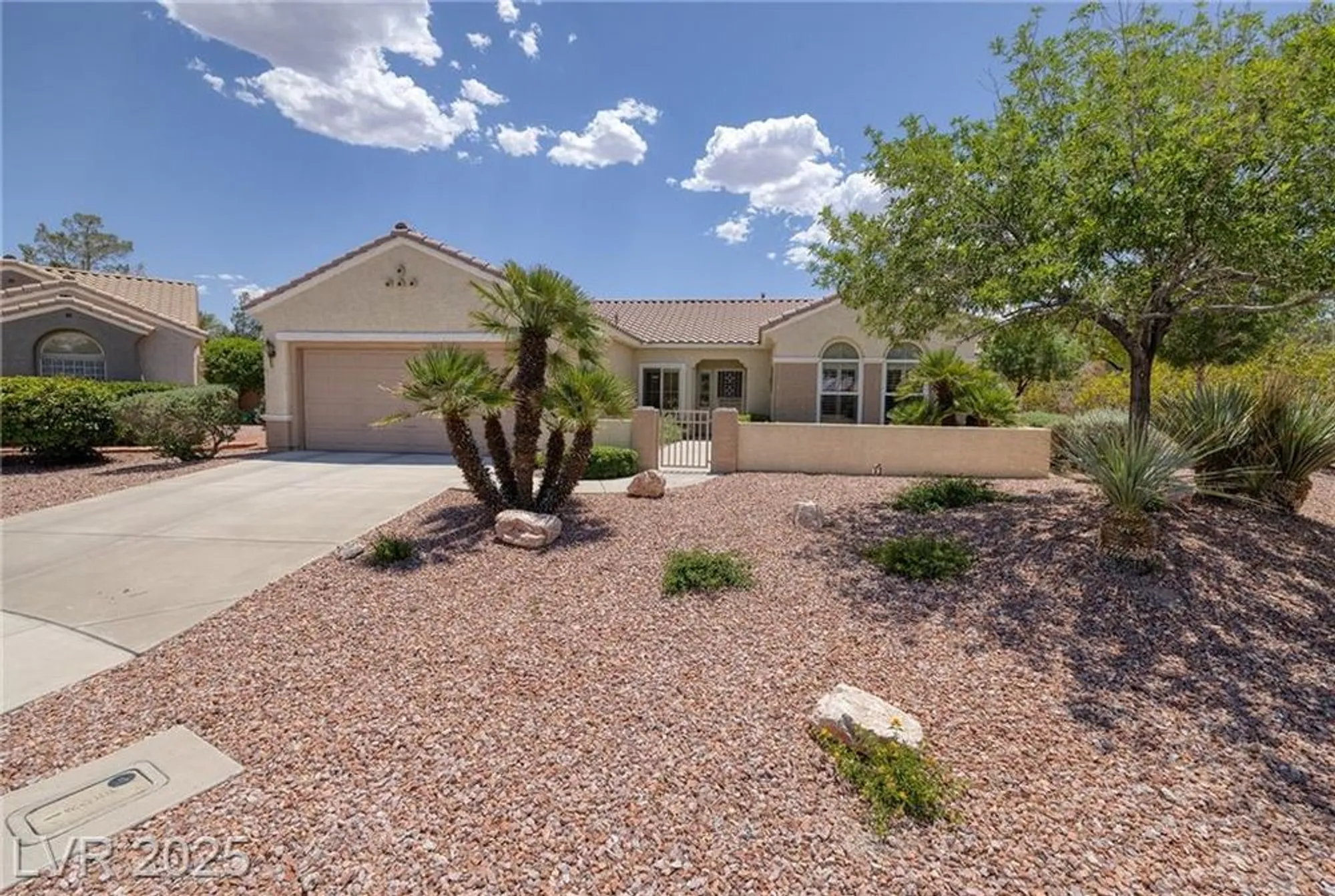 Property Slideshow image 3 of 39 | 1620 fieldbrook st, Henderson, NV, 89052