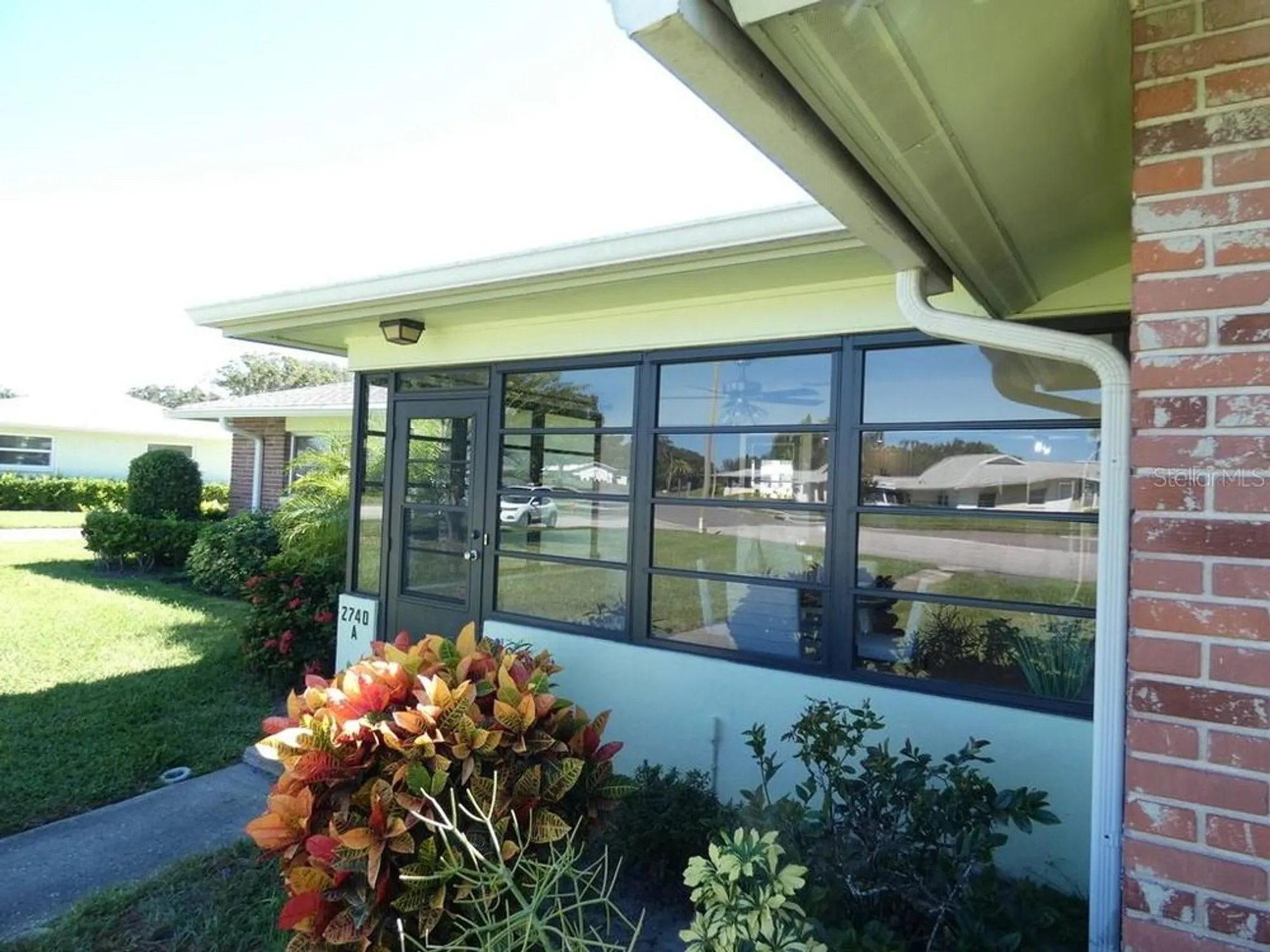 Property Slideshow image 5 of 25 | 2740 whitebridge dr a, Palm Harbor, FL, 34684