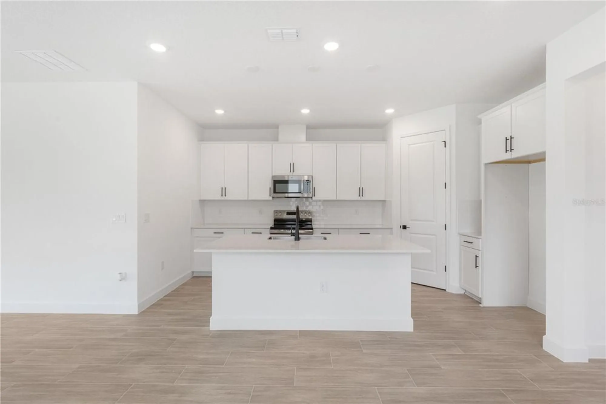 Property Slideshow image 17 of 43 | 9021 players dr, Weeki Wachee, FL, 34613