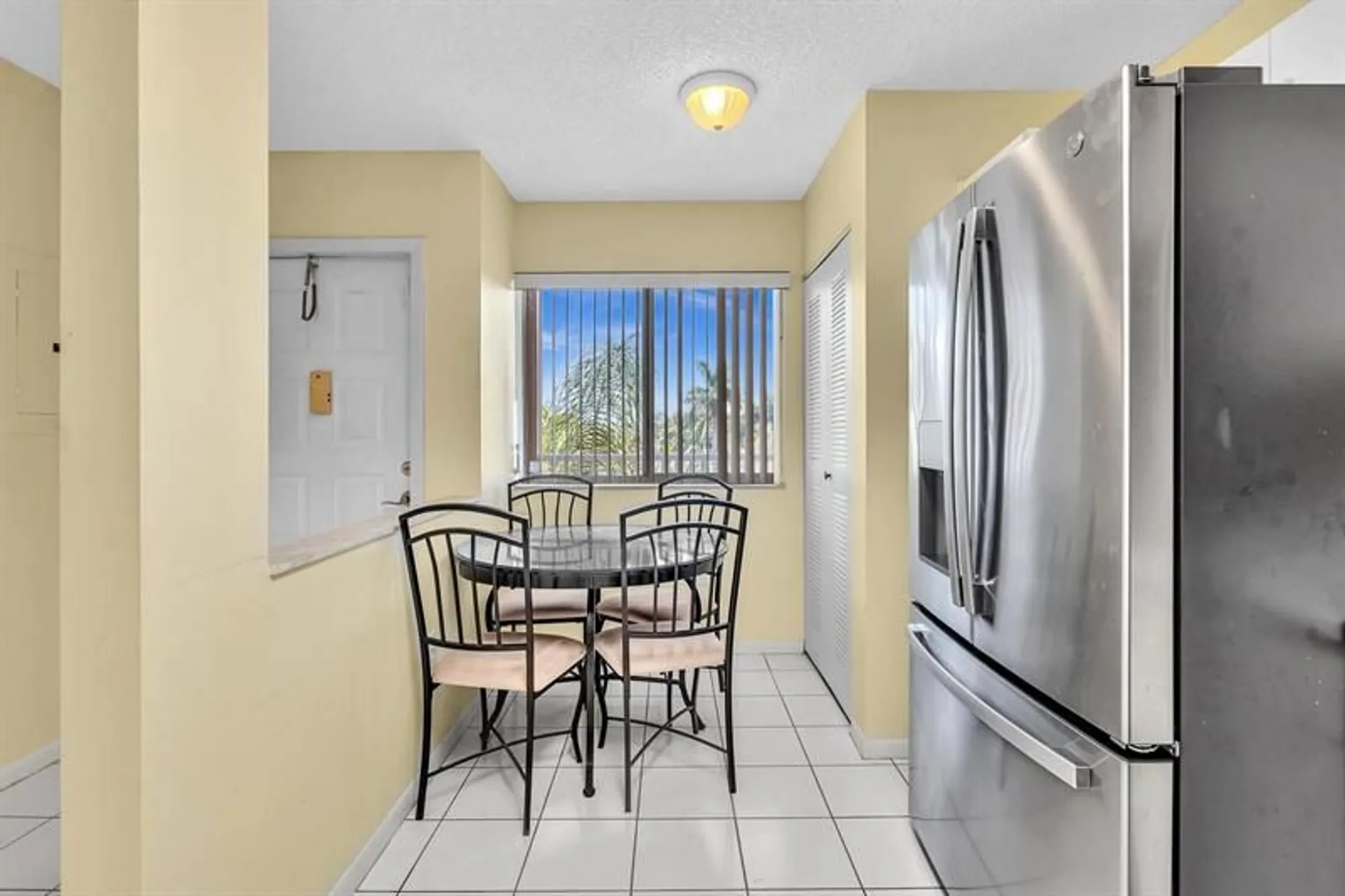 Property Slideshow image 8 of 72 | 9560 weldon cir apt j413, Fort Lauderdale, FL, 33321