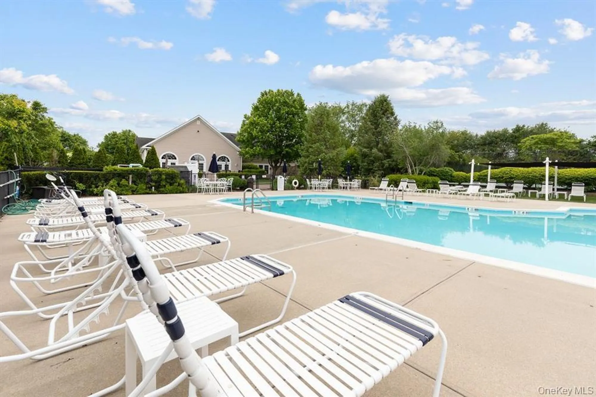 Property Slideshow image 44 of 47 | 98 scenic lake dr, Riverhead, NY, 11901