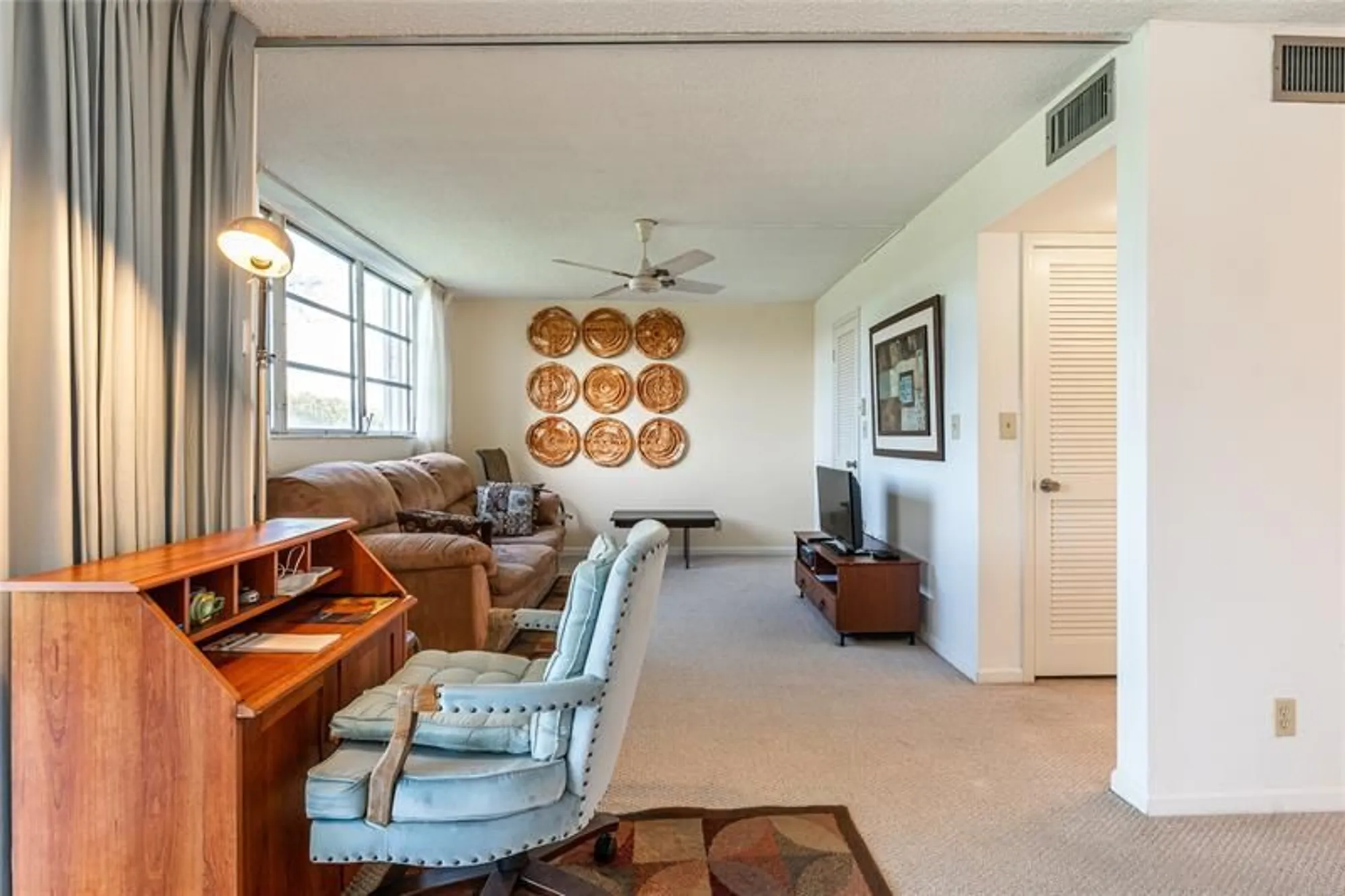 Property Slideshow image 6 of 56 | 9611 n hollybrook lake dr 107, Pembroke Pines, FL, 33025