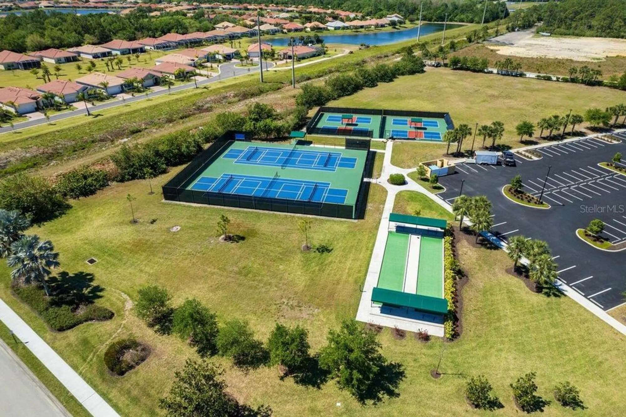 Property Slideshow image 31 of 35 | 2130 summersweet dr, Alva, FL, 33920