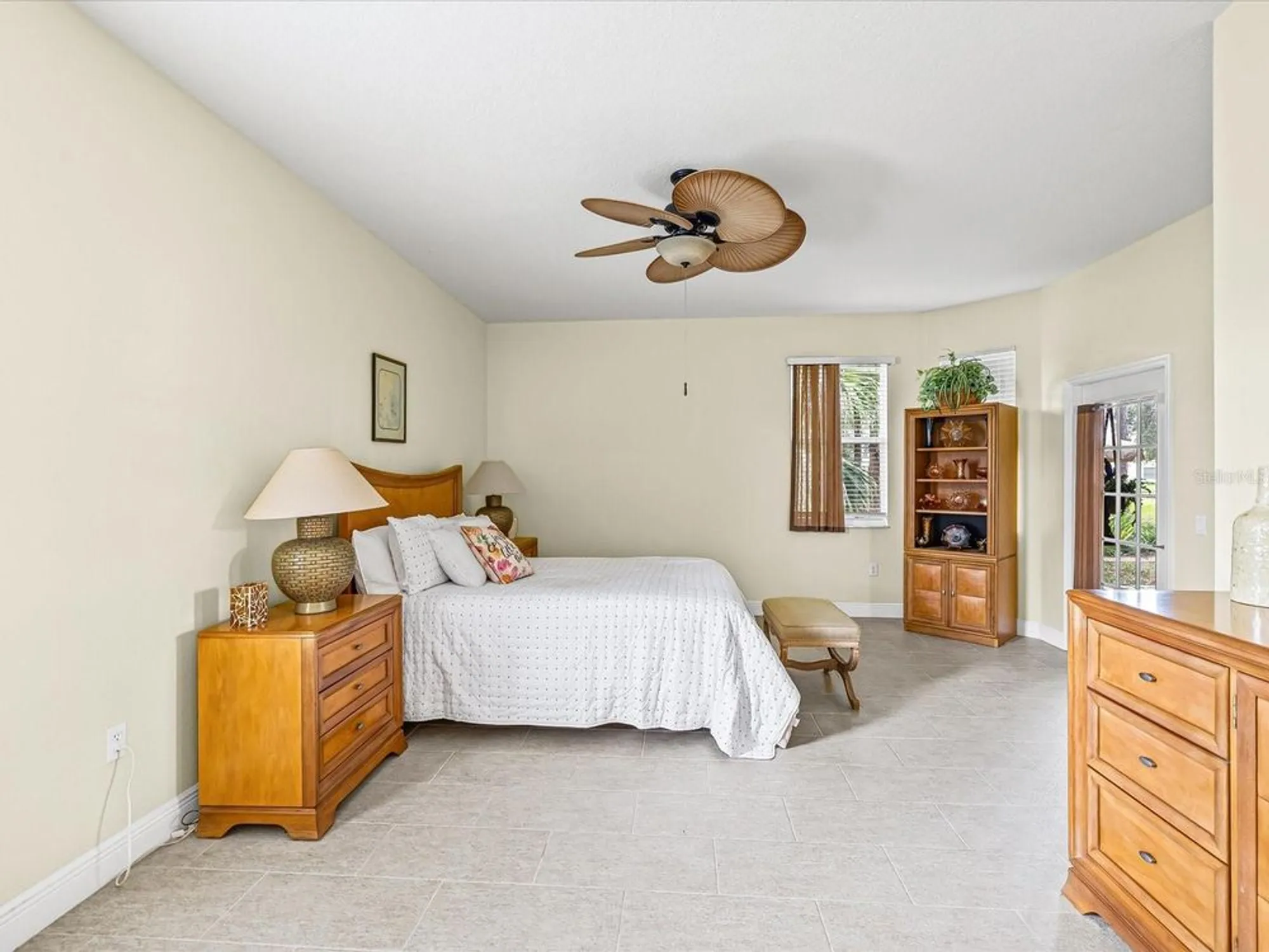 Property Slideshow image 8 of 74 | 11802 wayside willow ct, Hudson, FL, 34667